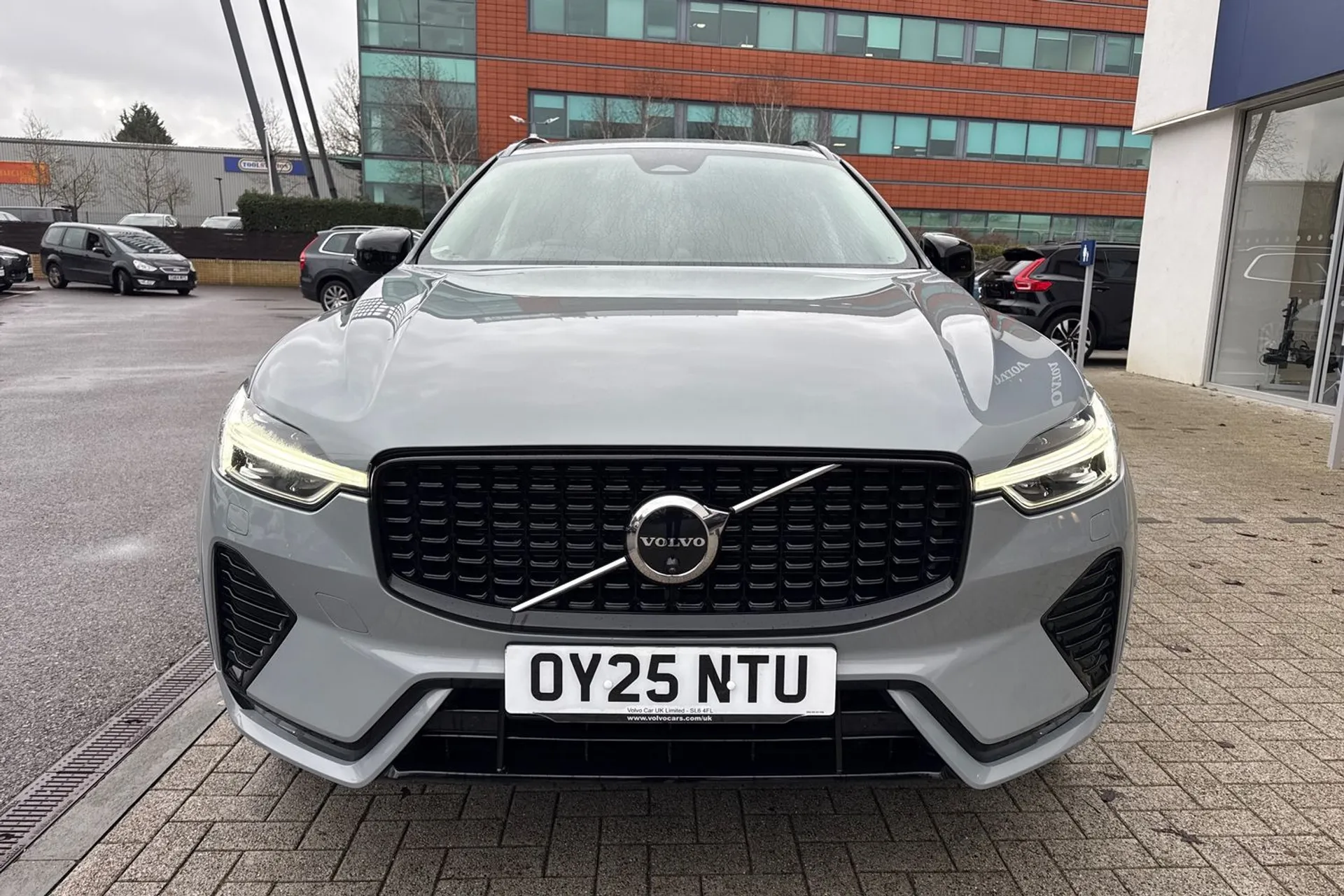 Volvo XC60 thumbnail image number 13