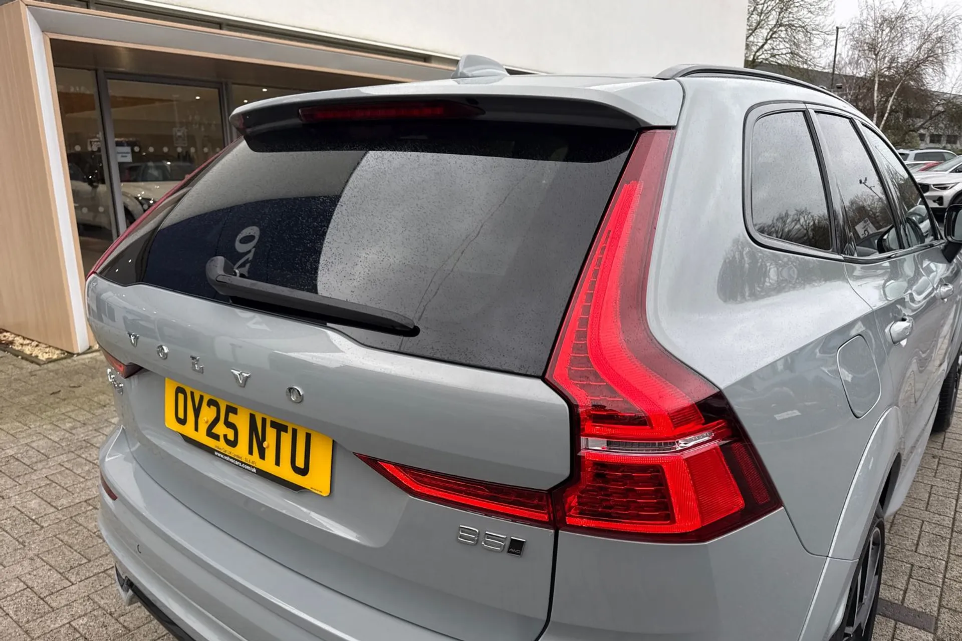 Volvo XC60 thumbnail image number 16