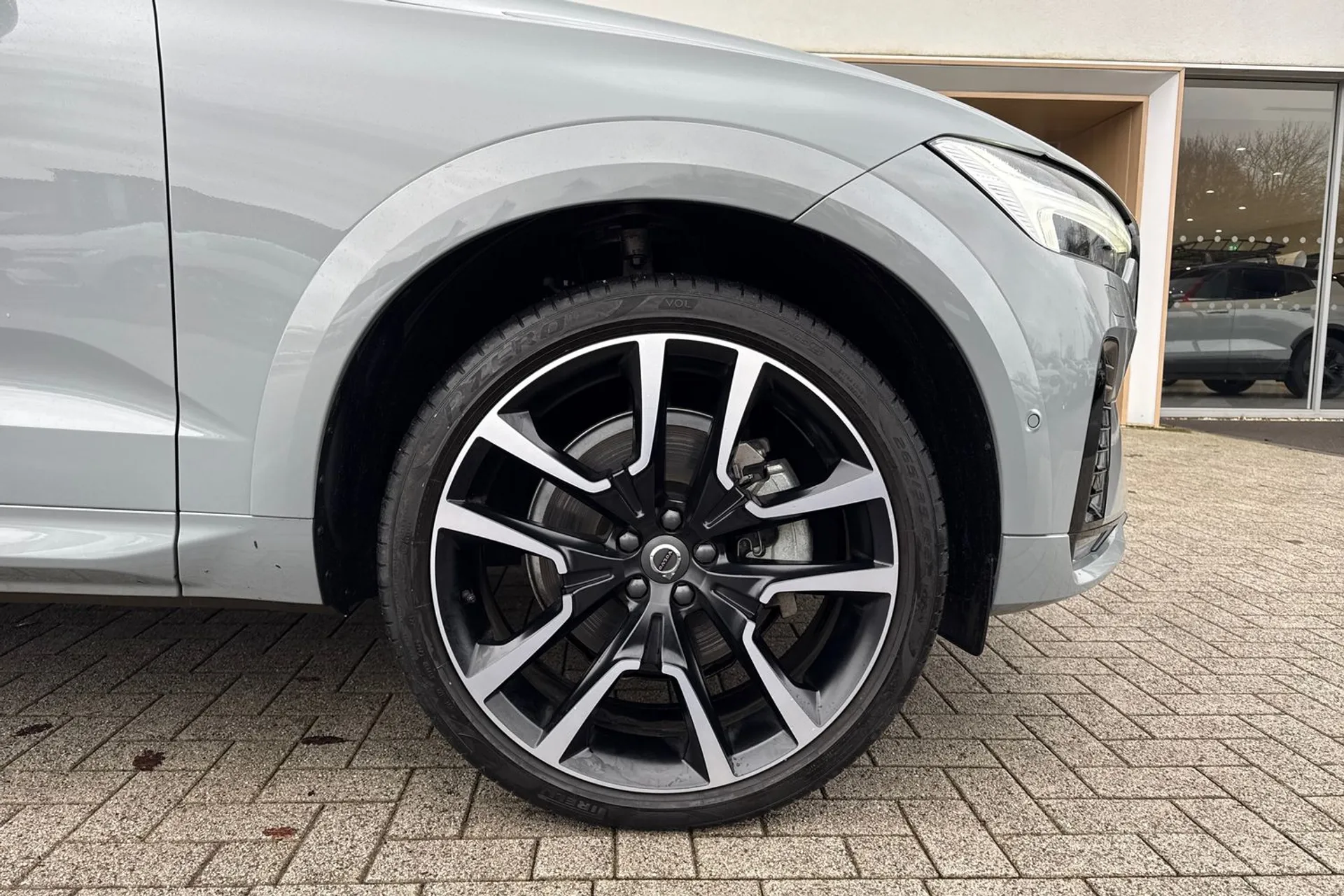 Volvo XC60 thumbnail image number 14