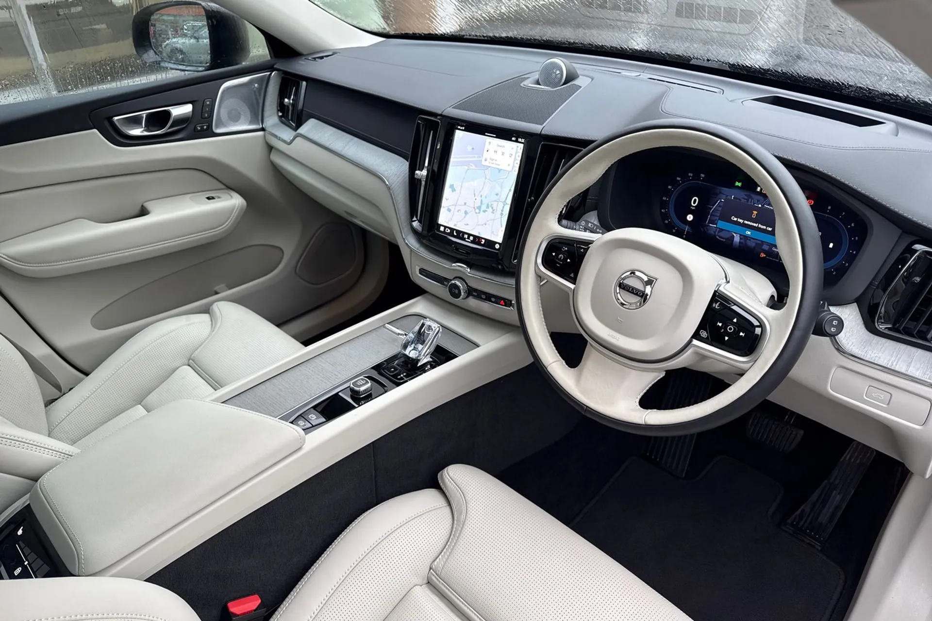 Volvo XC60 thumbnail image number 6