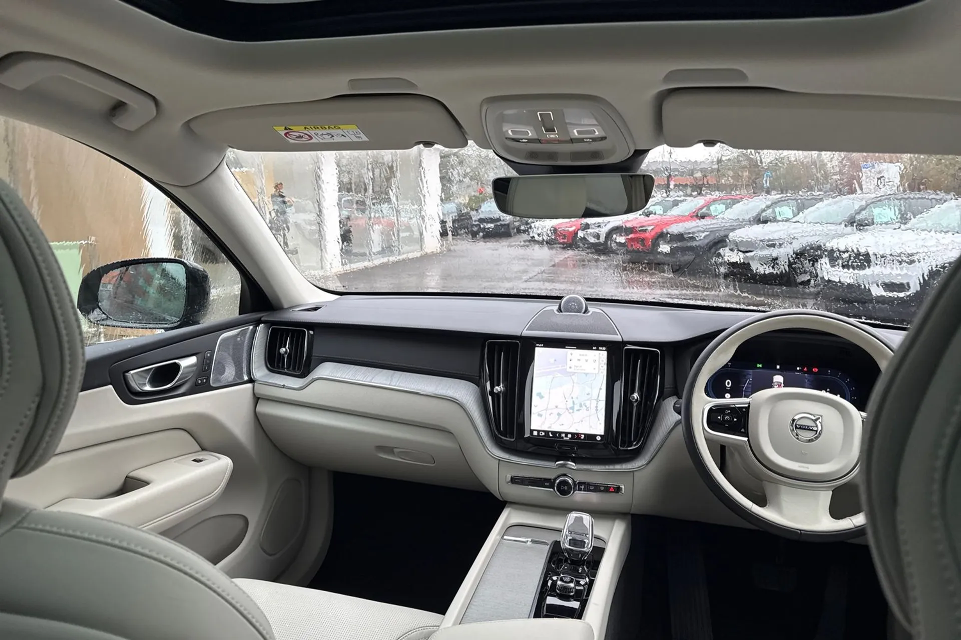 Volvo XC60 thumbnail image number 32