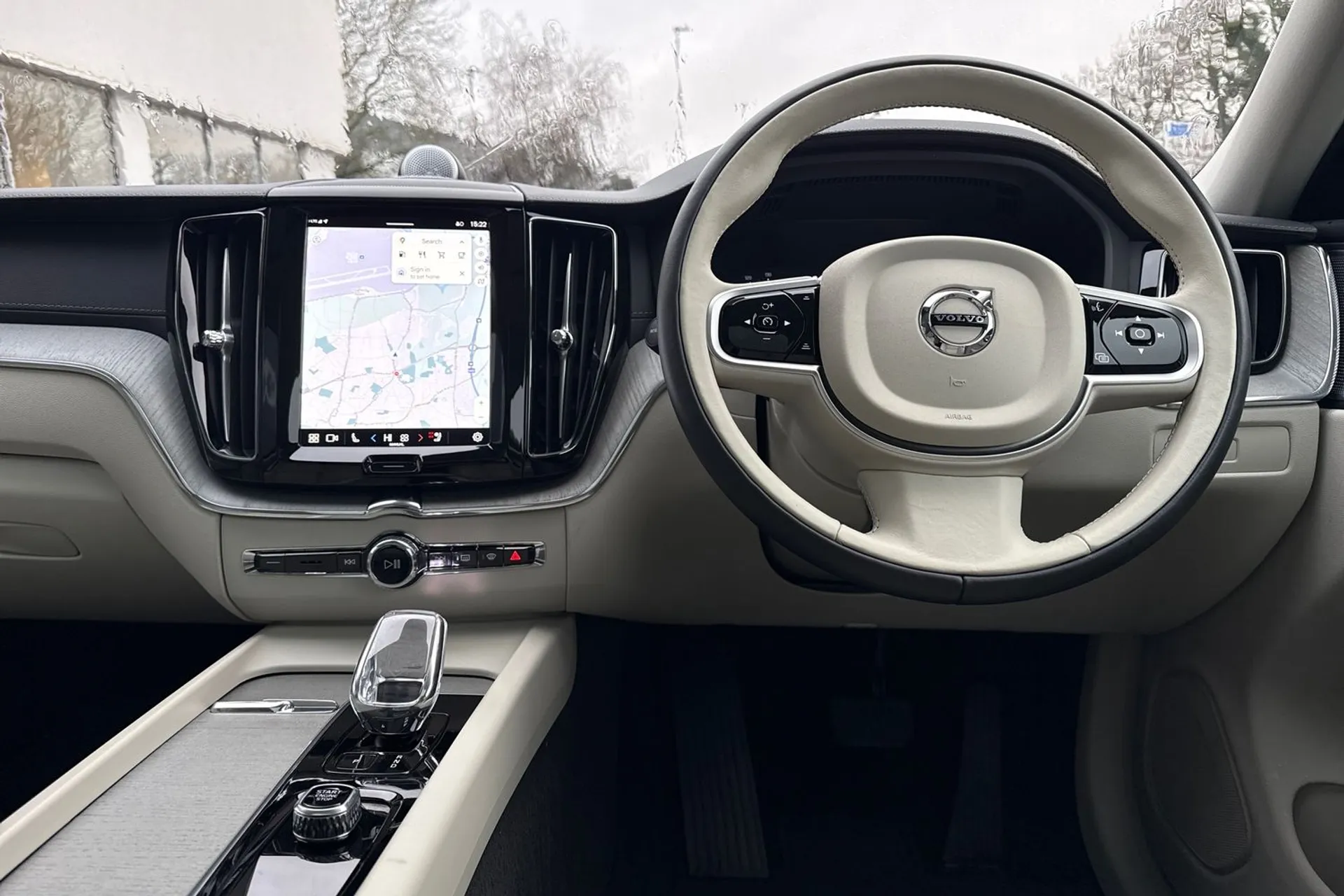 Volvo XC60 thumbnail image number 34