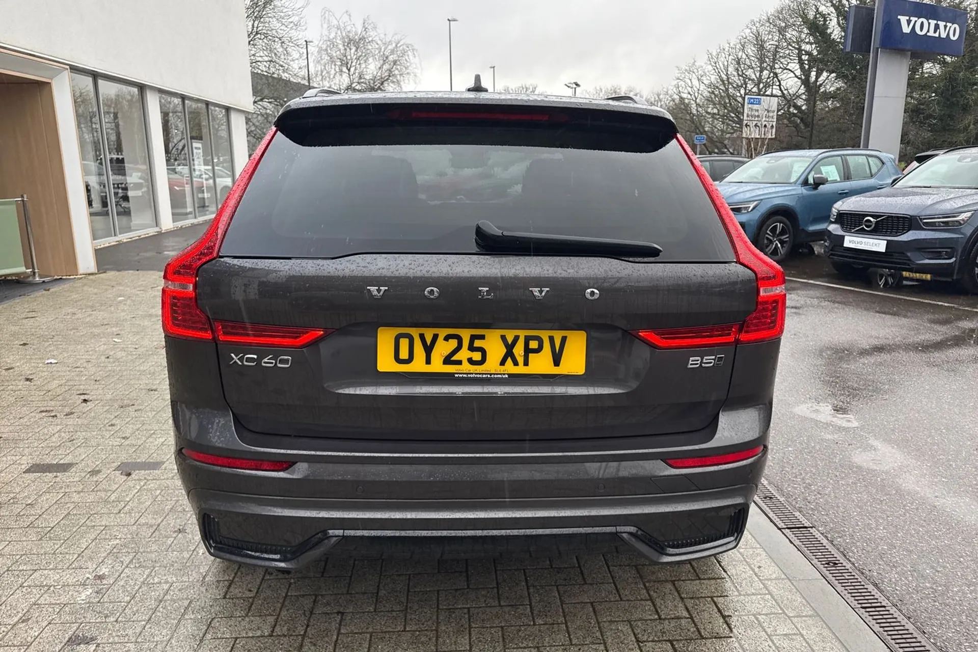 Volvo XC60 thumbnail image number 9