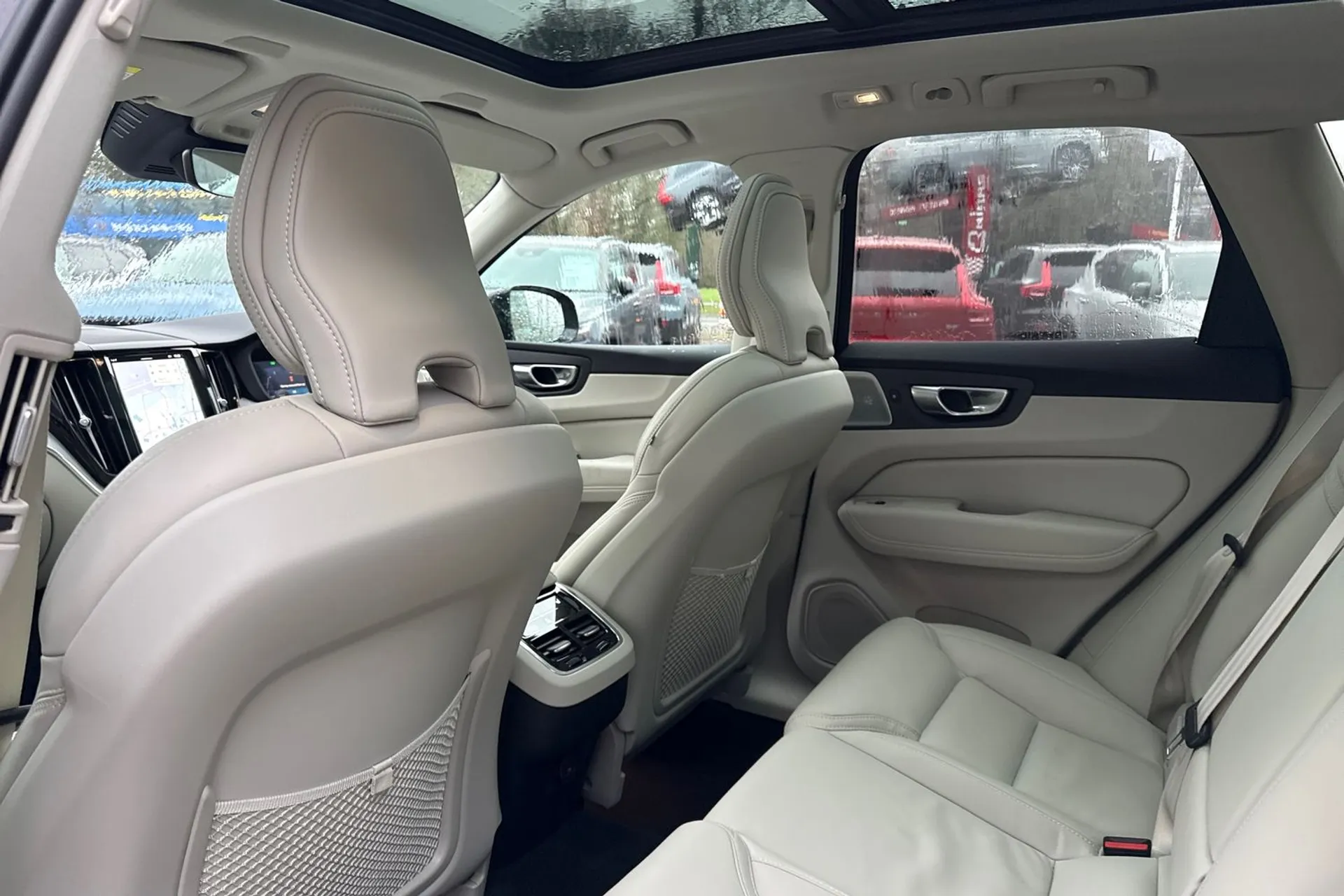 Volvo XC60 thumbnail image number 31