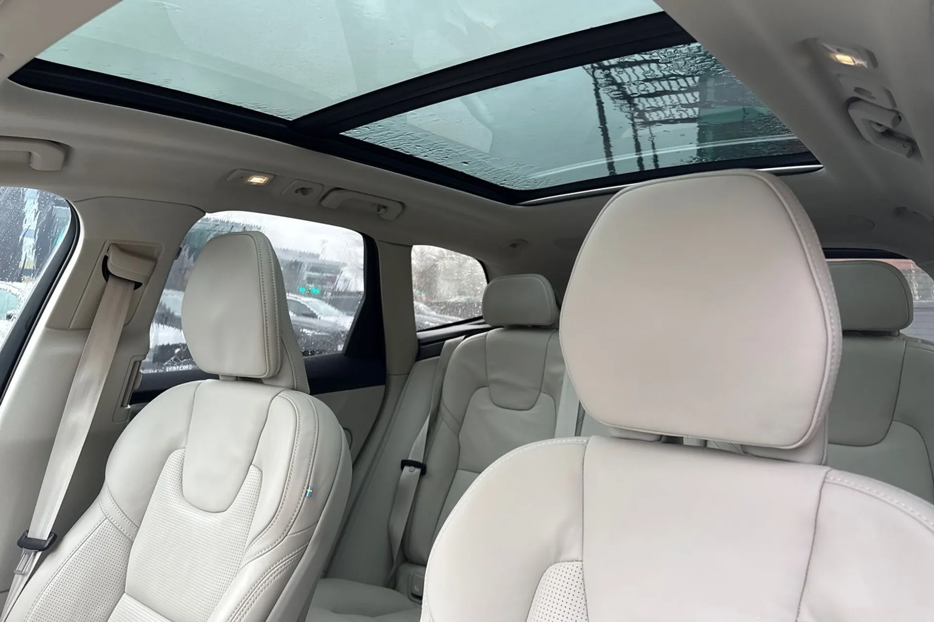 Volvo XC60 thumbnail image number 29