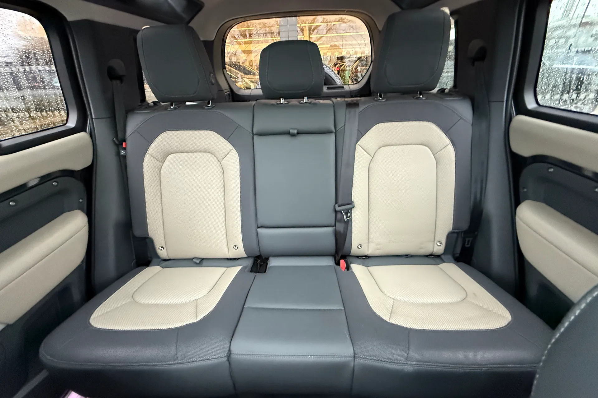 LAND ROVER DEFENDER thumbnail image number 11