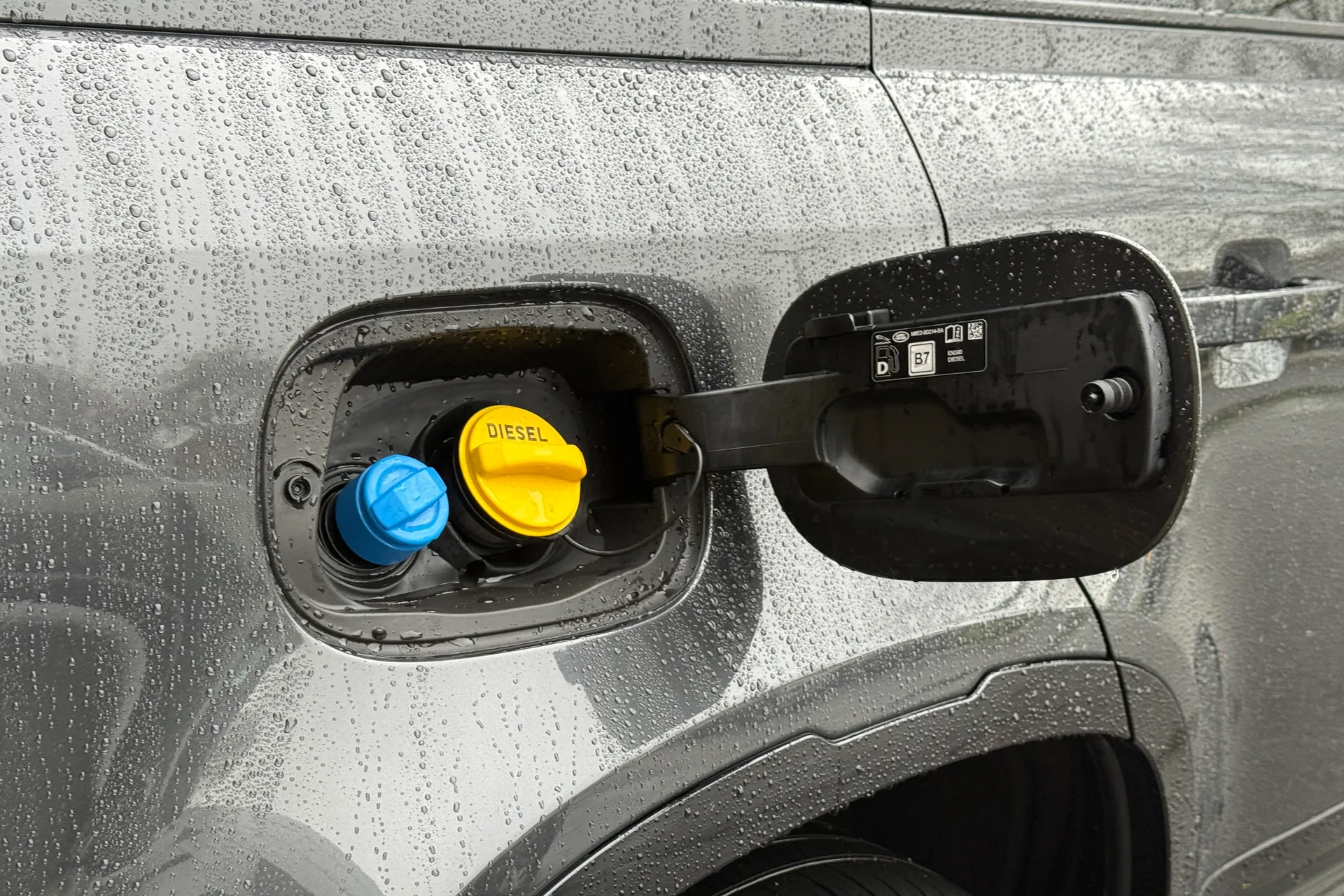 LAND ROVER DEFENDER thumbnail image number 36