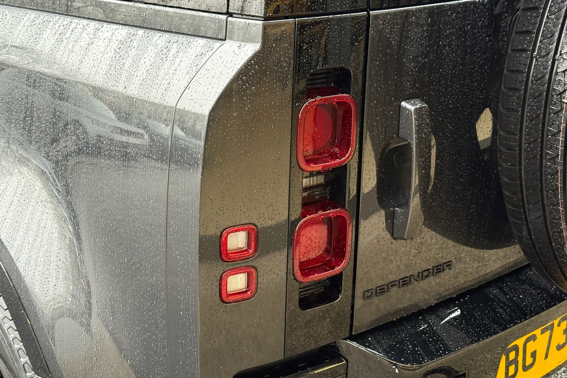 LAND ROVER DEFENDER thumbnail image number 53