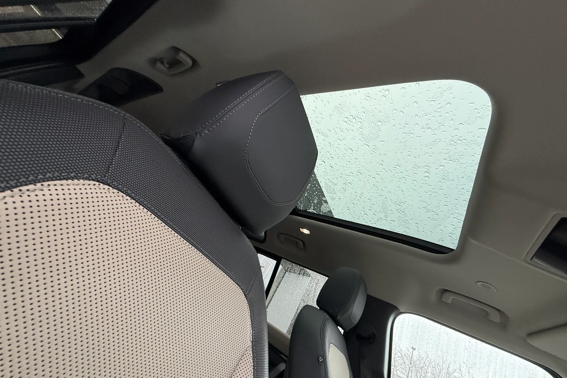 LAND ROVER DEFENDER thumbnail image number 34