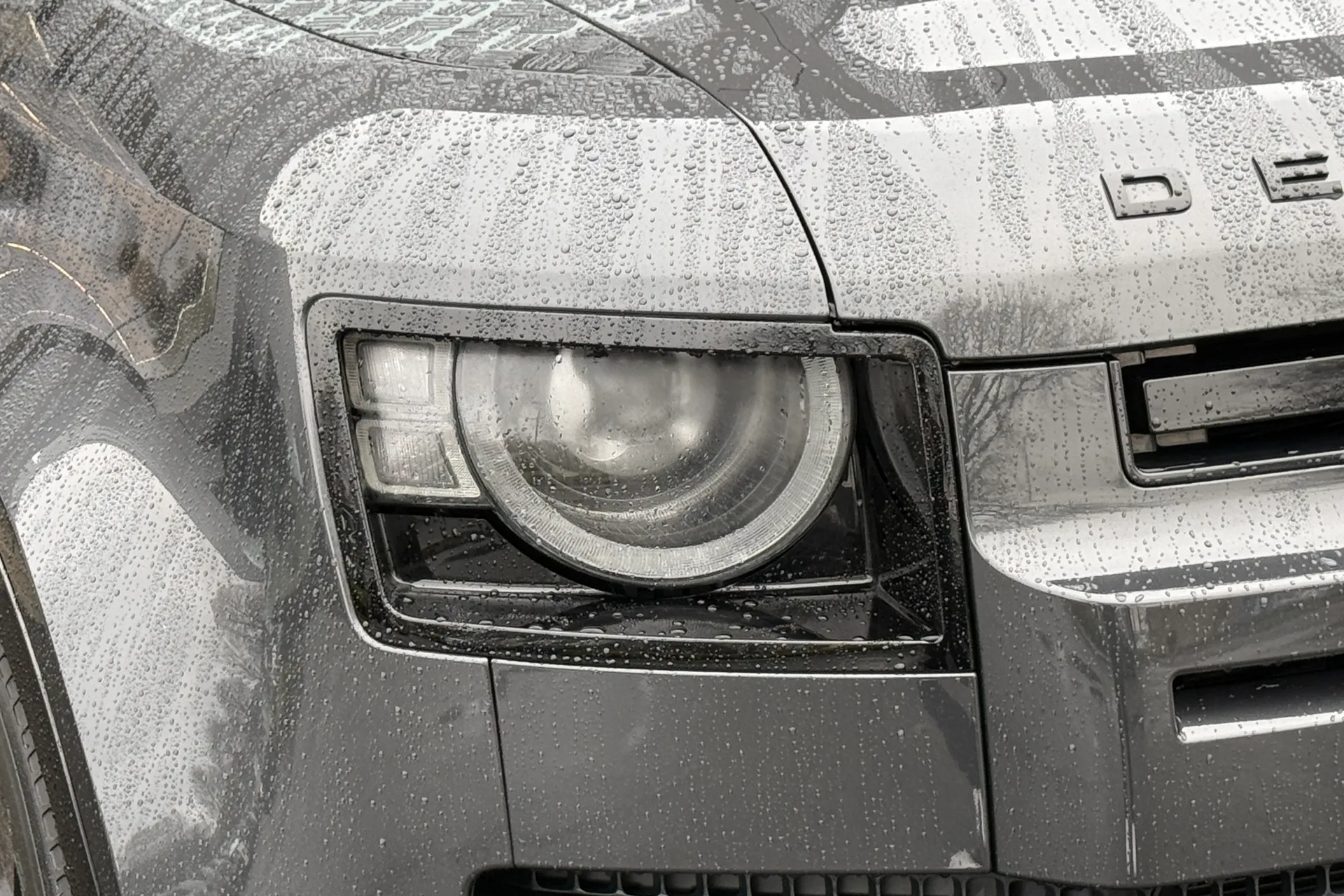 LAND ROVER DEFENDER thumbnail image number 51