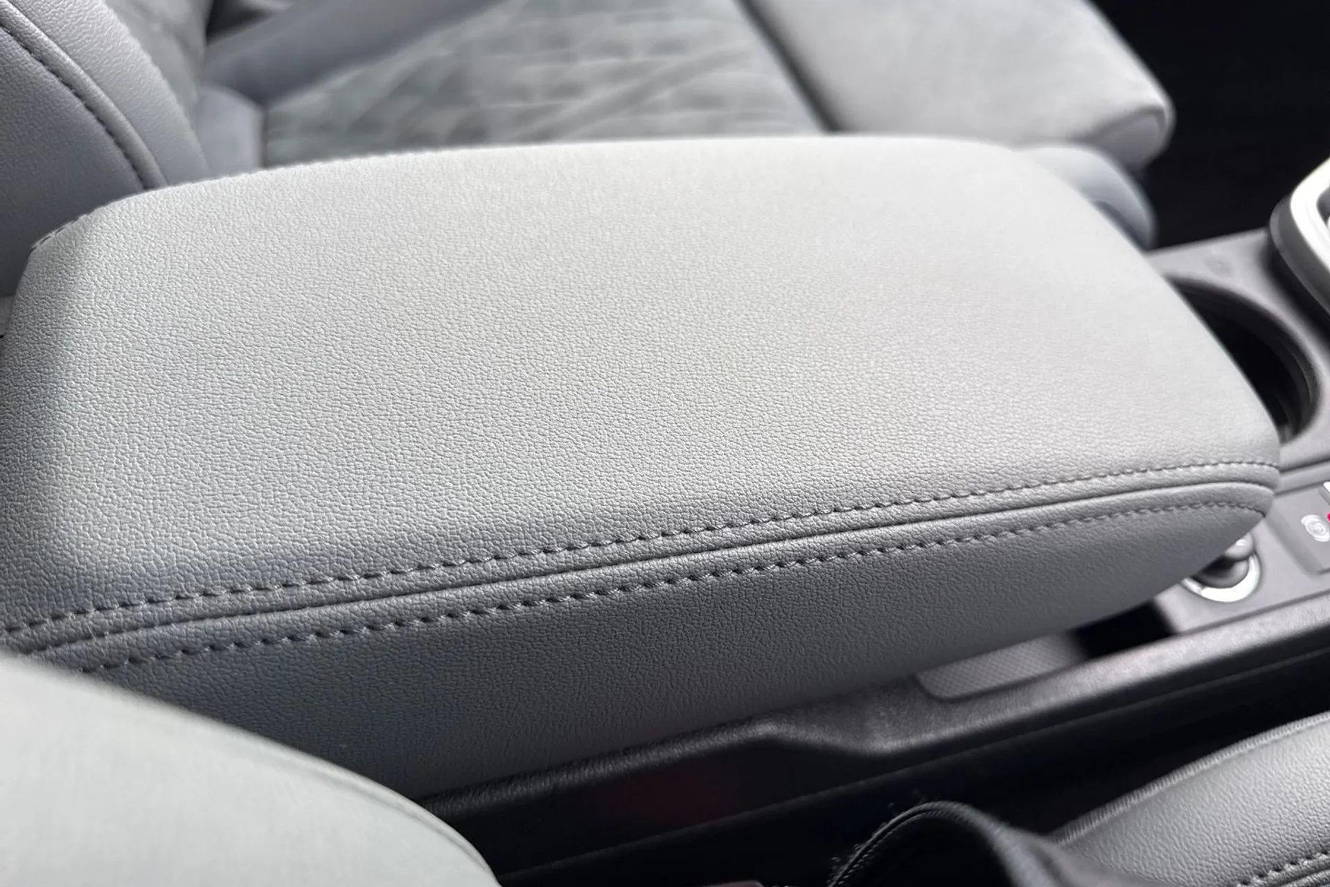 Audi A3 thumbnail image number 40