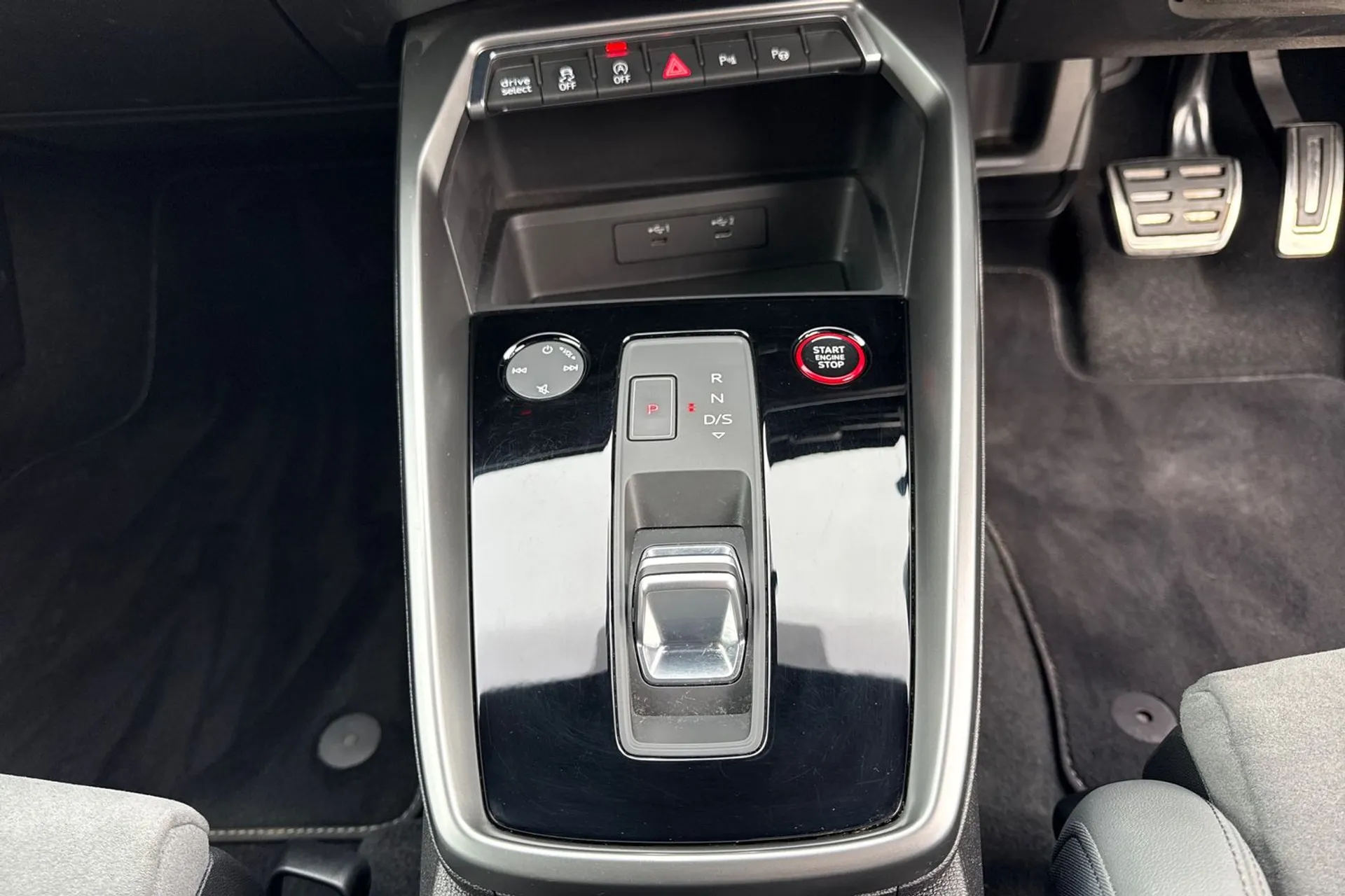 Audi A3 thumbnail image number 17