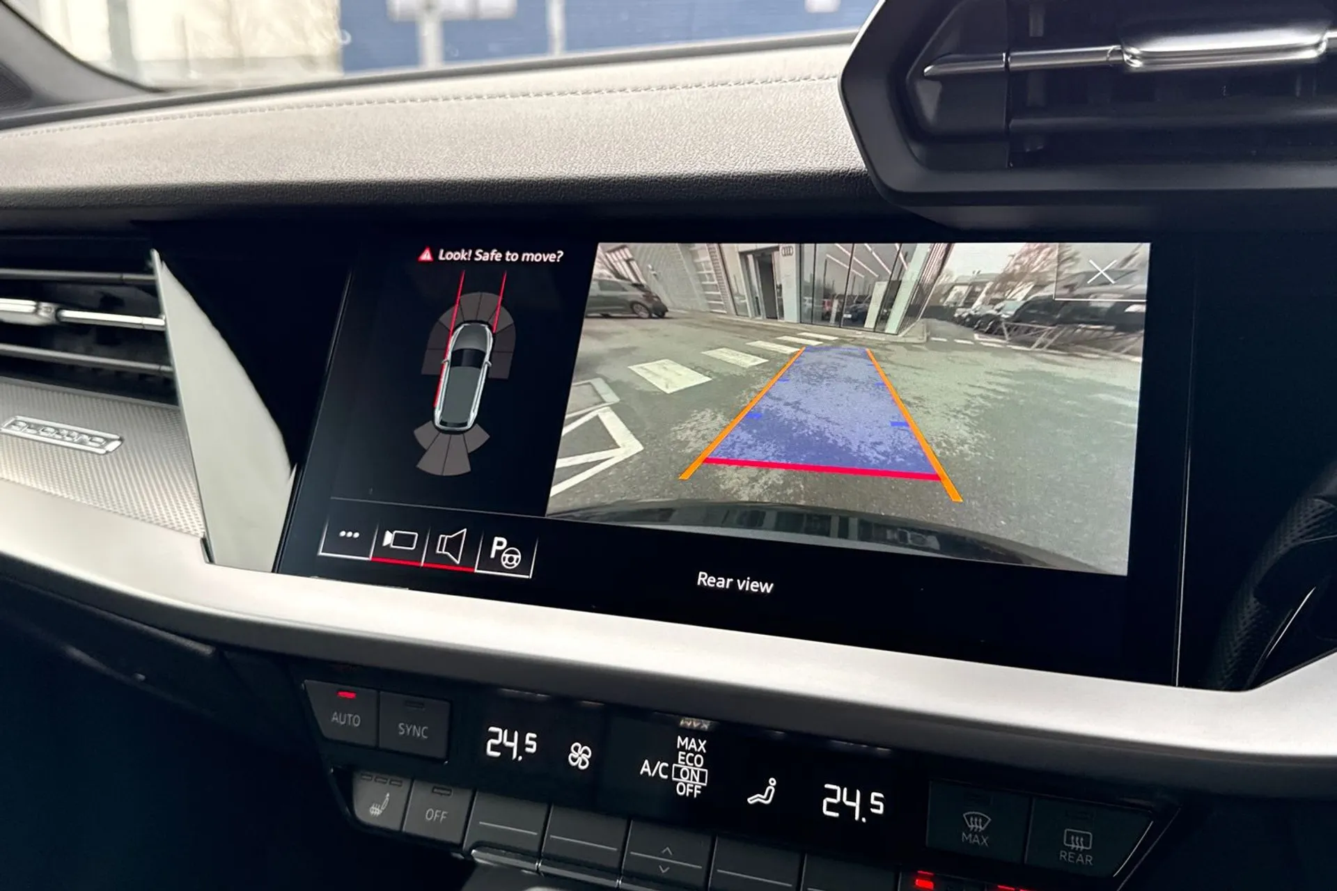 Audi A3 thumbnail image number 4