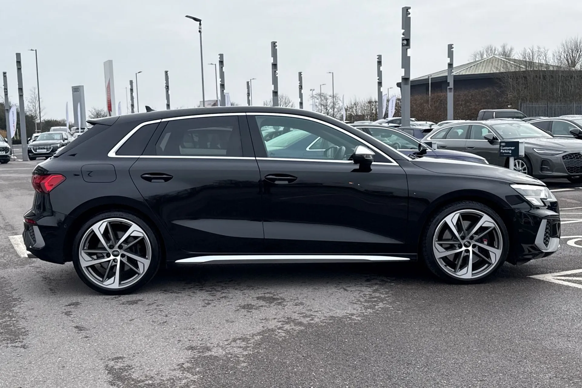 Audi A3 thumbnail image number 2