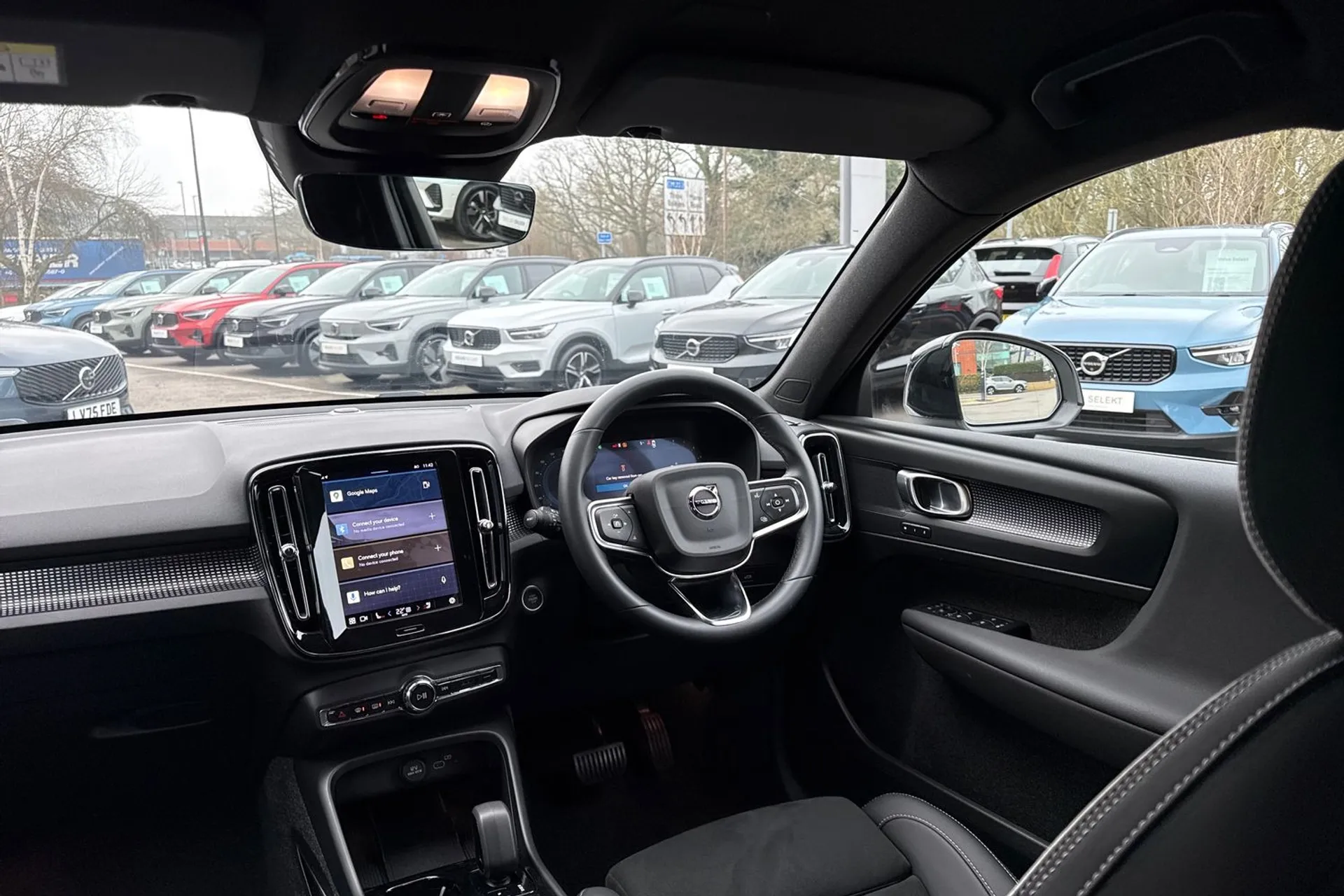 Volvo XC40 thumbnail image number 32