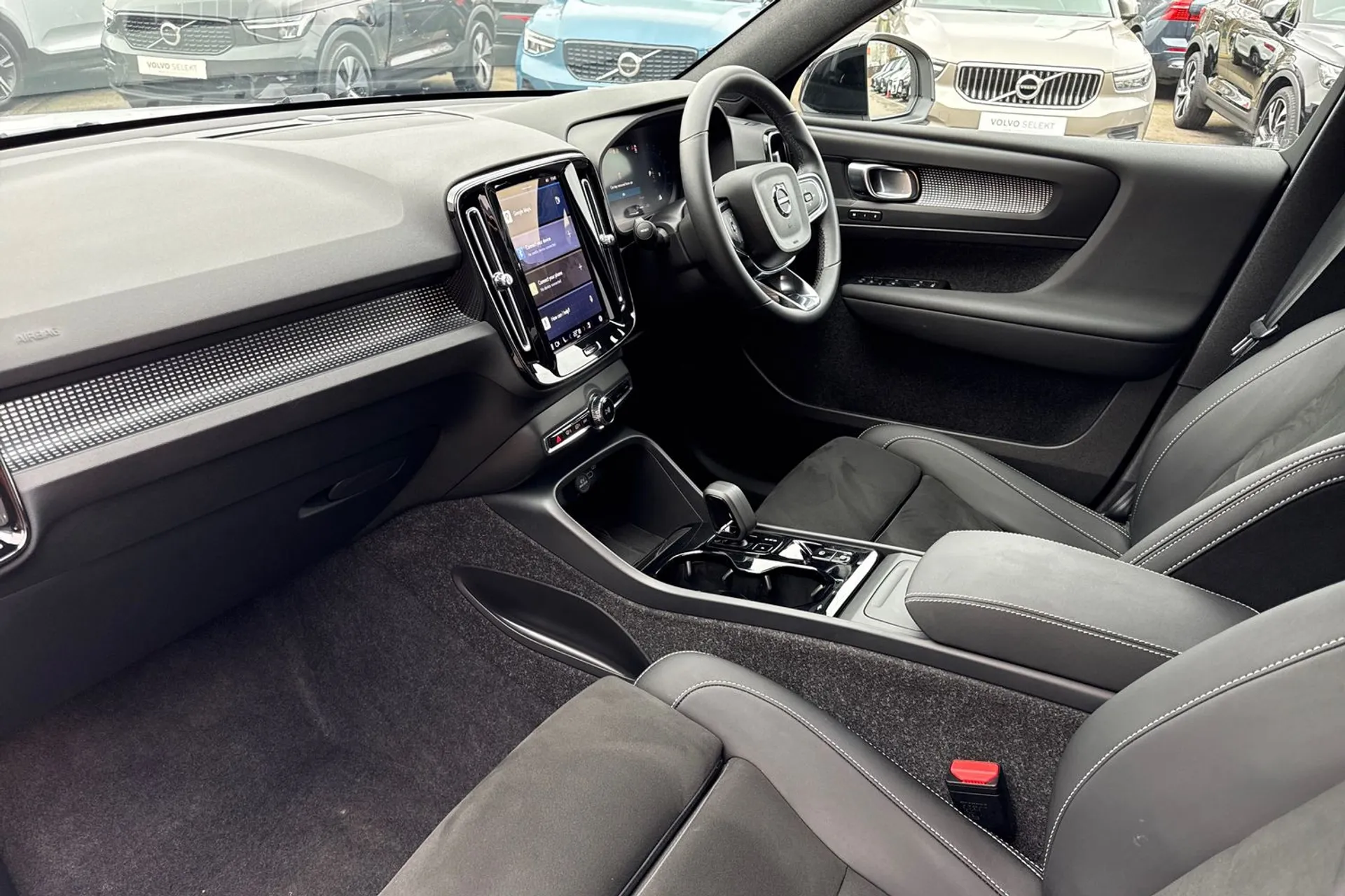 Volvo XC40 thumbnail image number 26