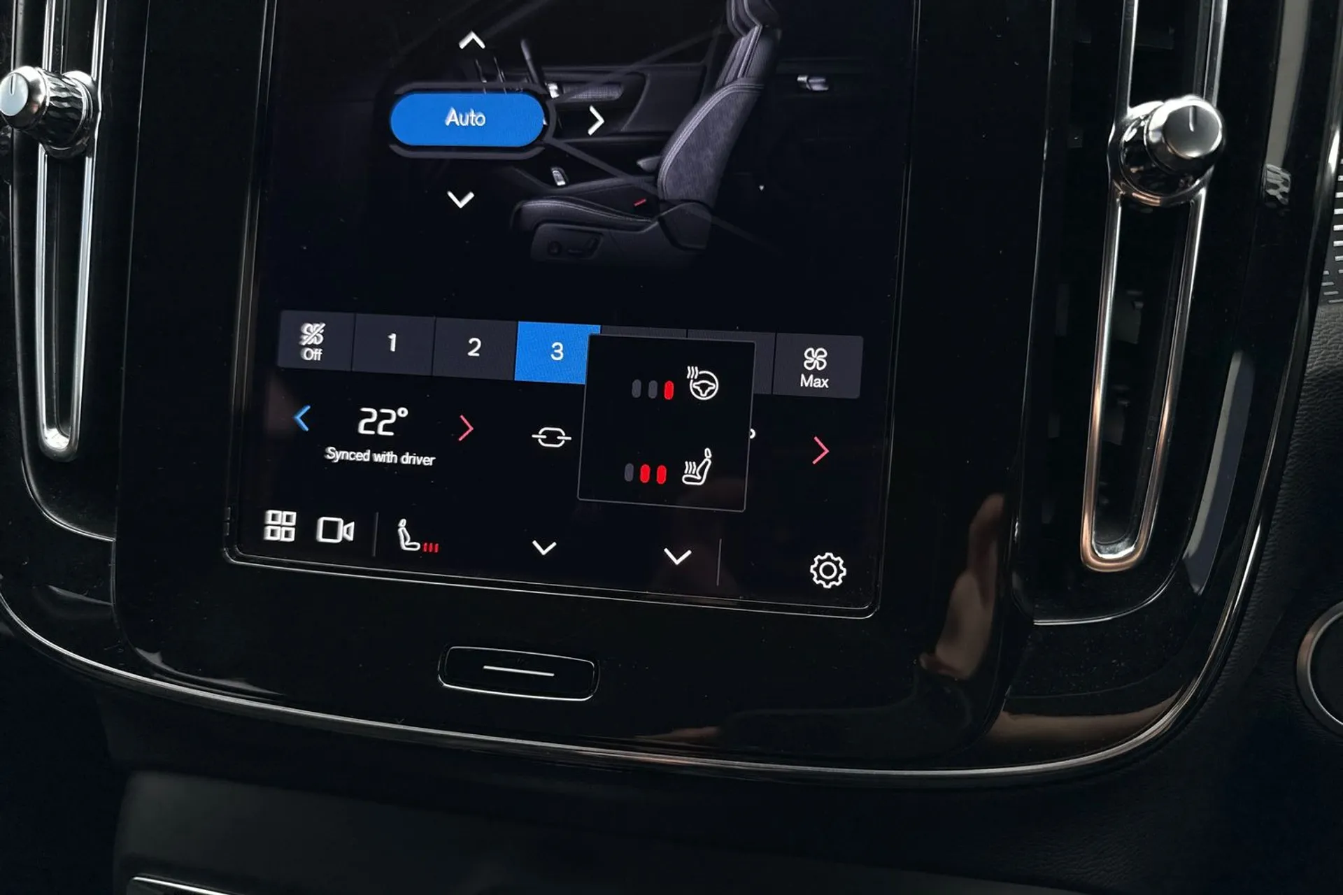 Volvo XC40 thumbnail image number 39