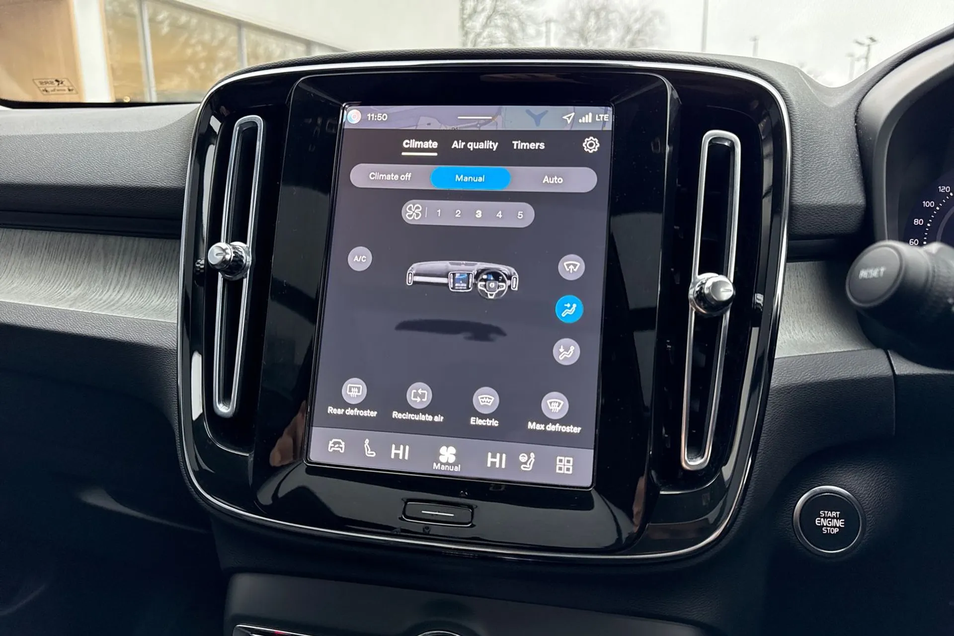 Volvo XC40 thumbnail image number 39