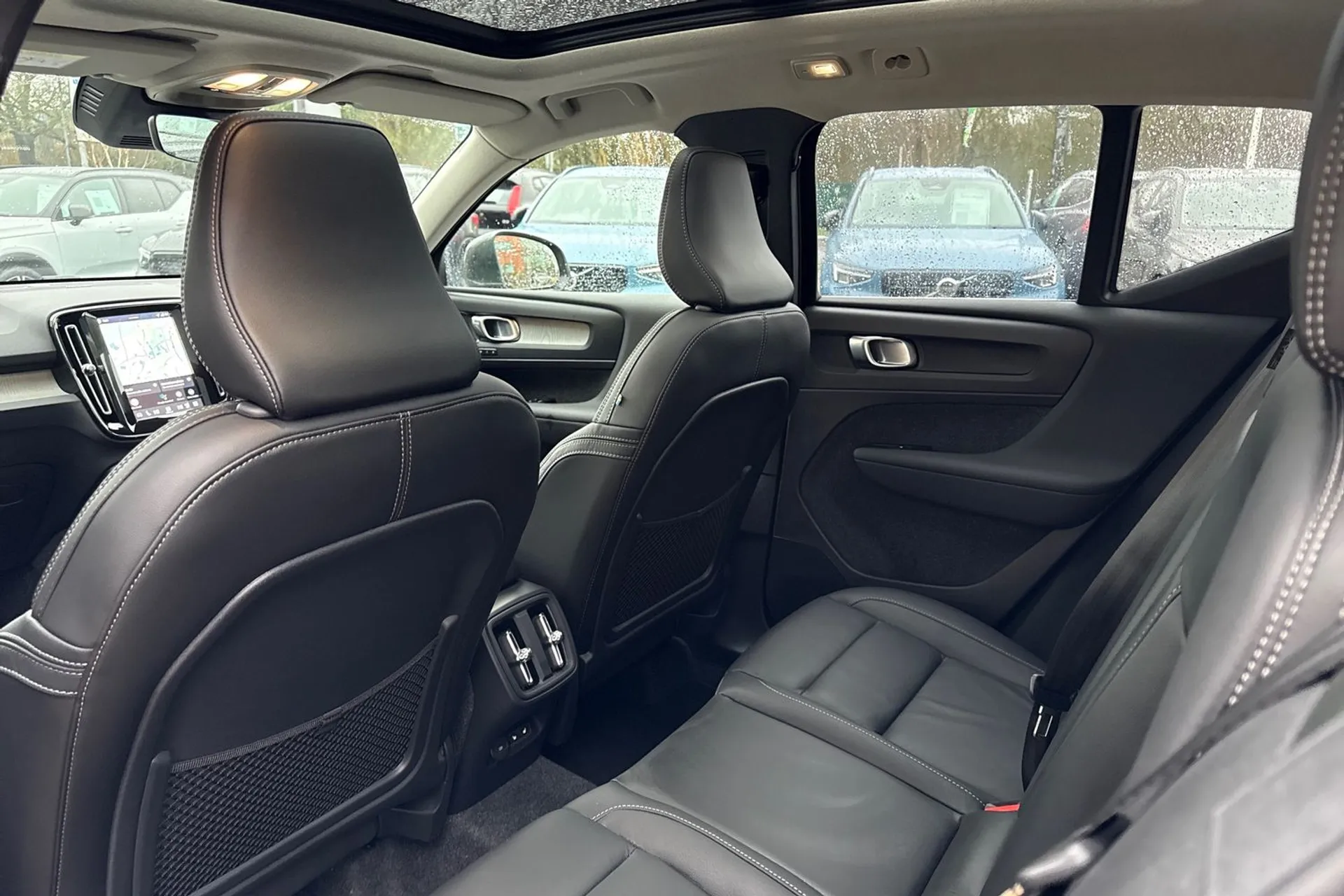 Volvo XC40 thumbnail image number 31