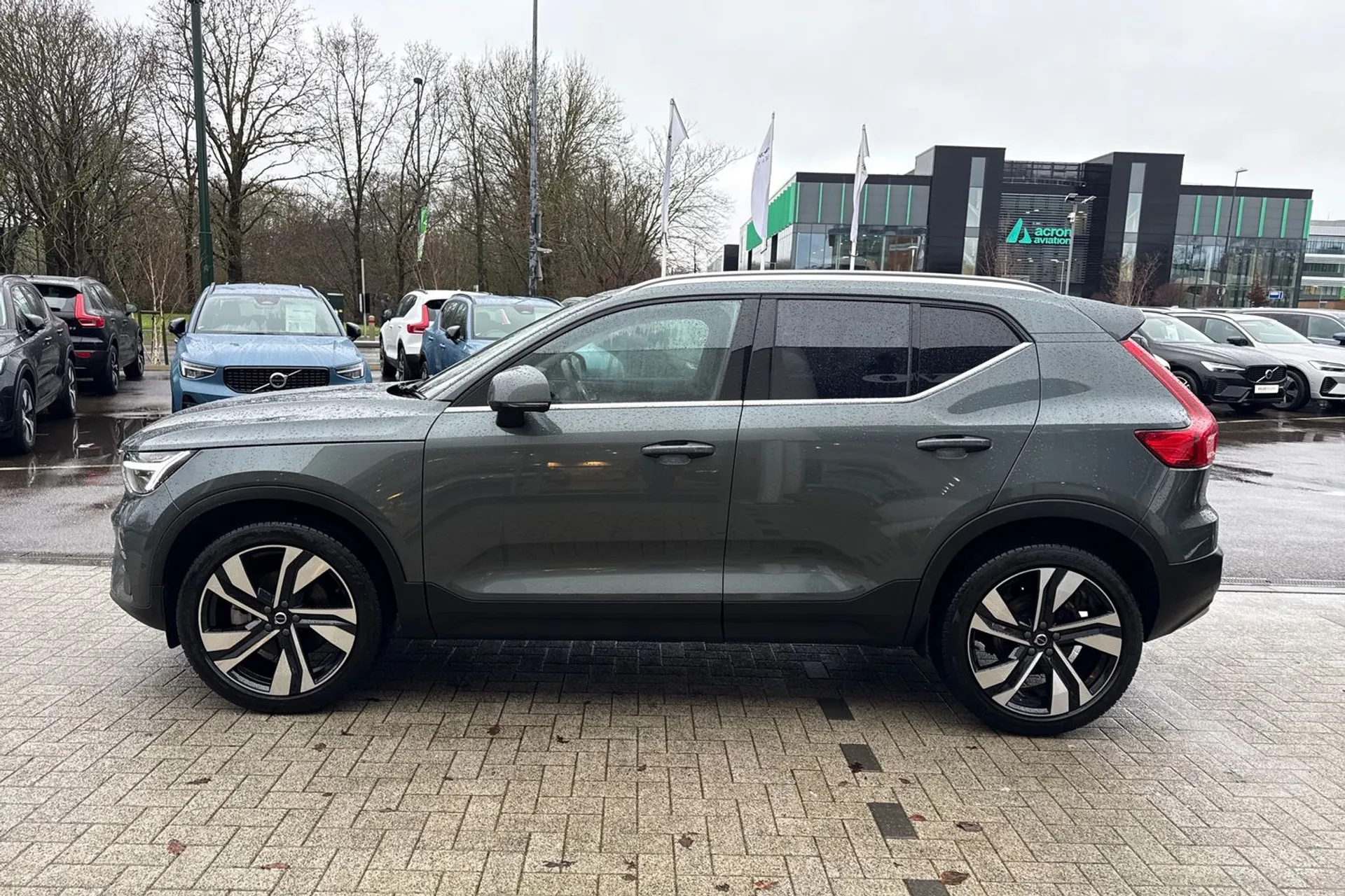 Volvo XC40 thumbnail image number 11