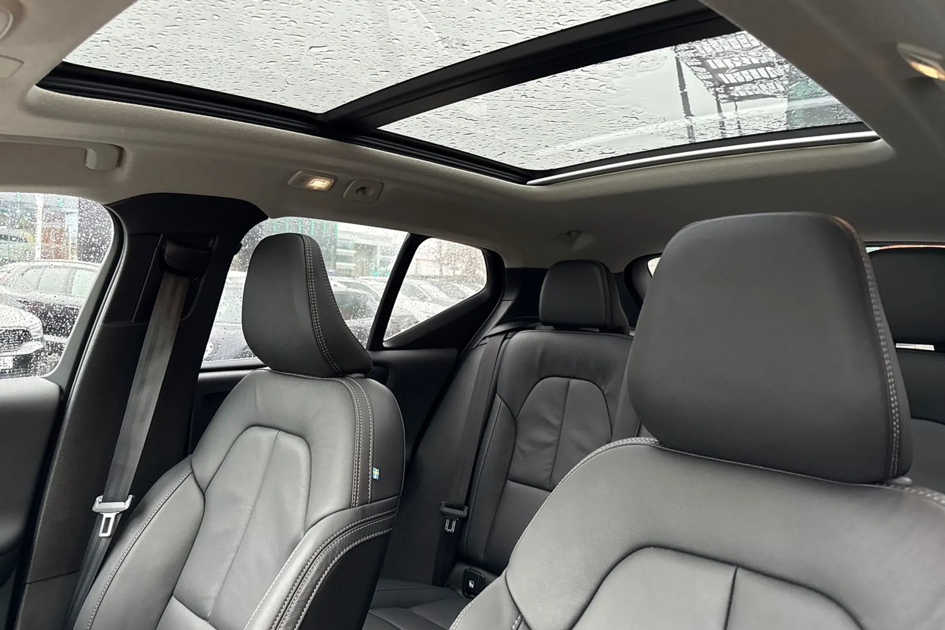 Volvo XC40 thumbnail image number 29