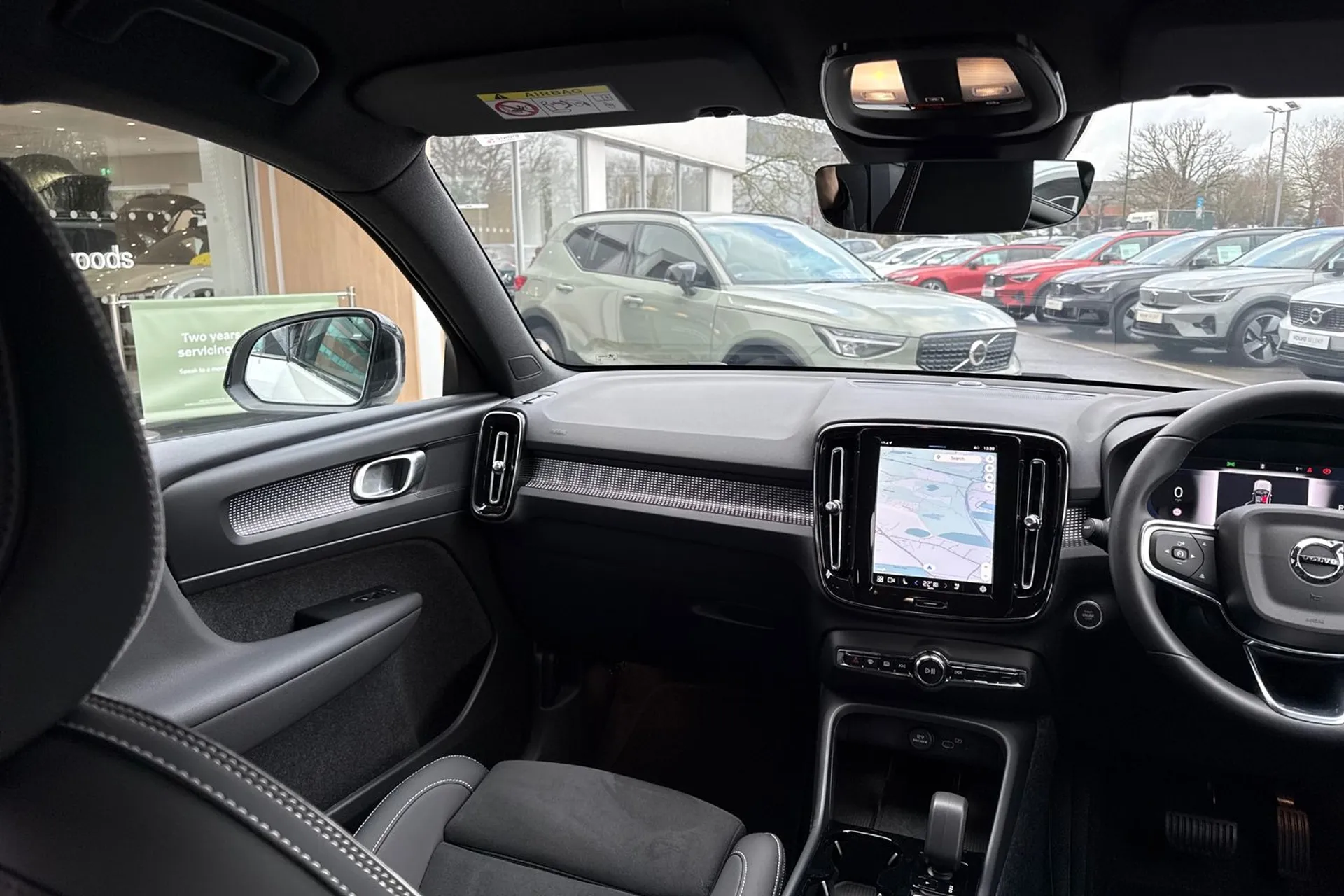 Volvo XC40 thumbnail image number 32