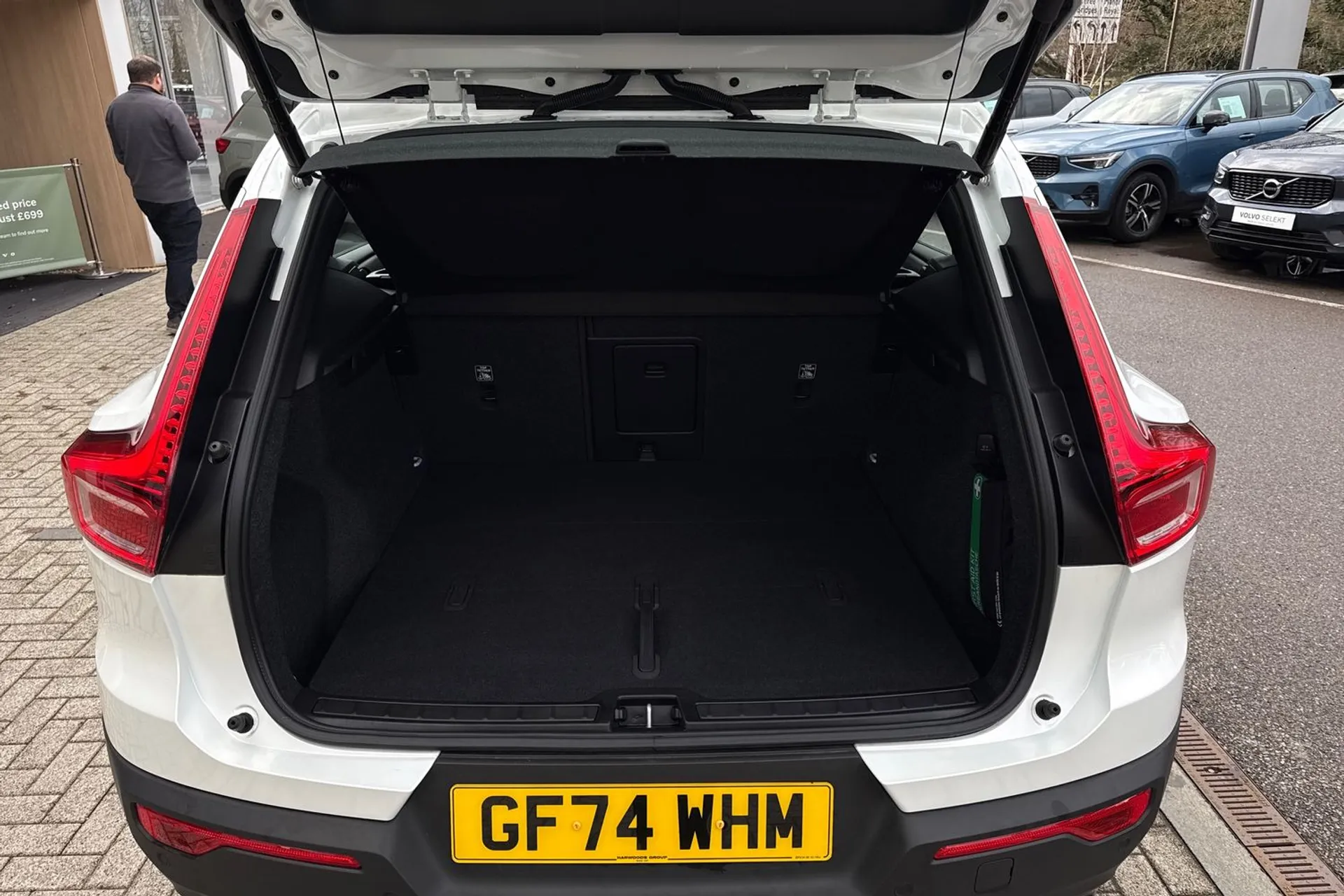 Volvo XC40 thumbnail image number 20