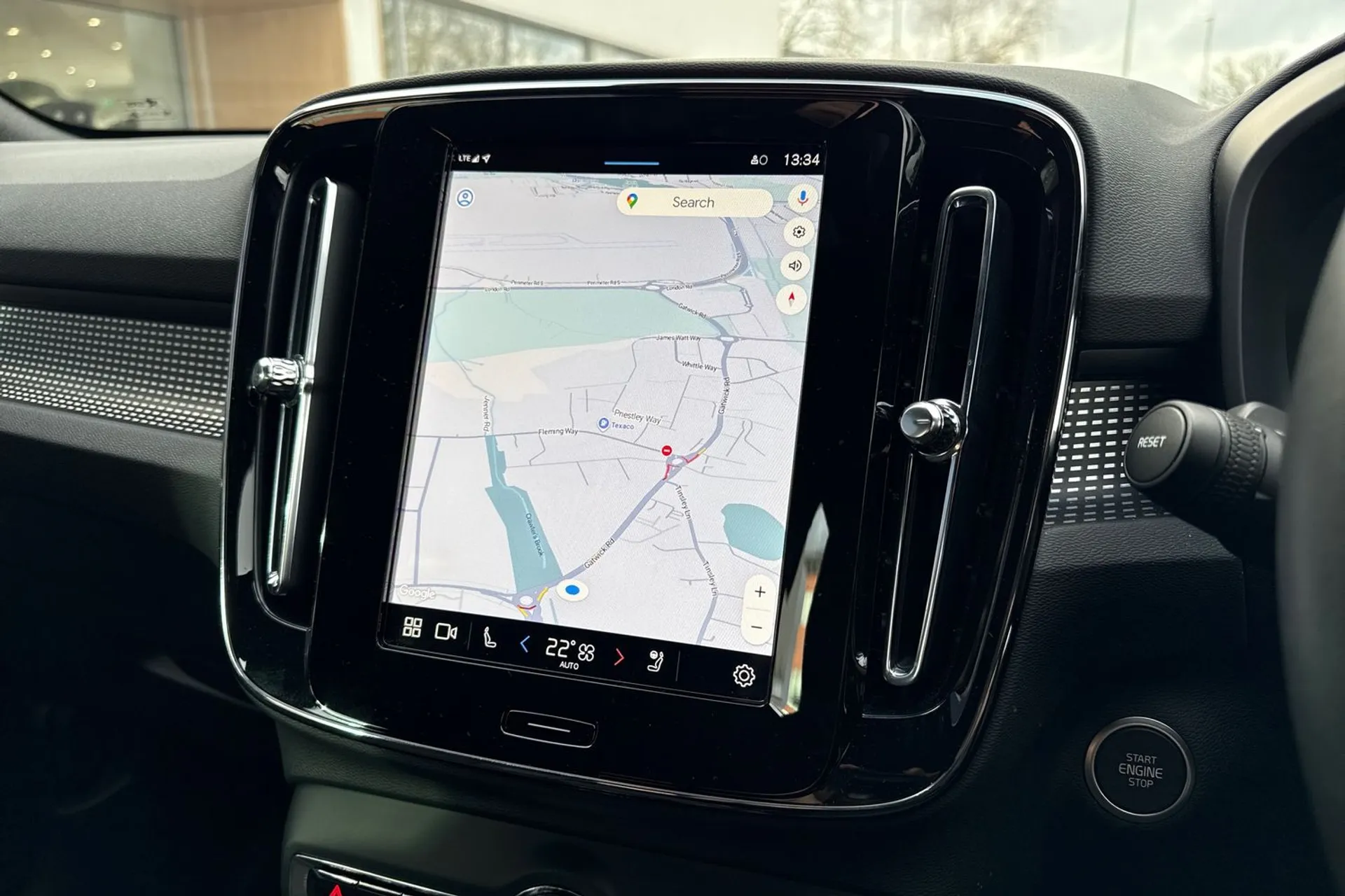 Volvo XC40 thumbnail image number 5