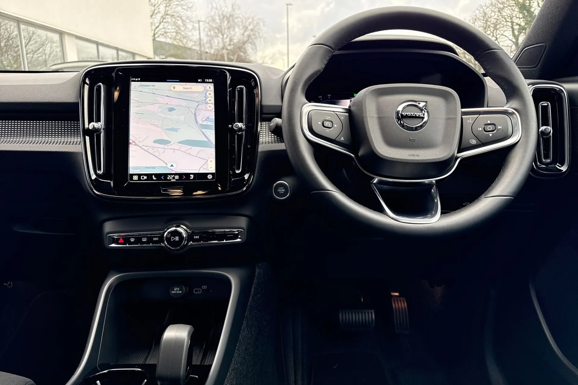 Volvo XC40 thumbnail image number 34