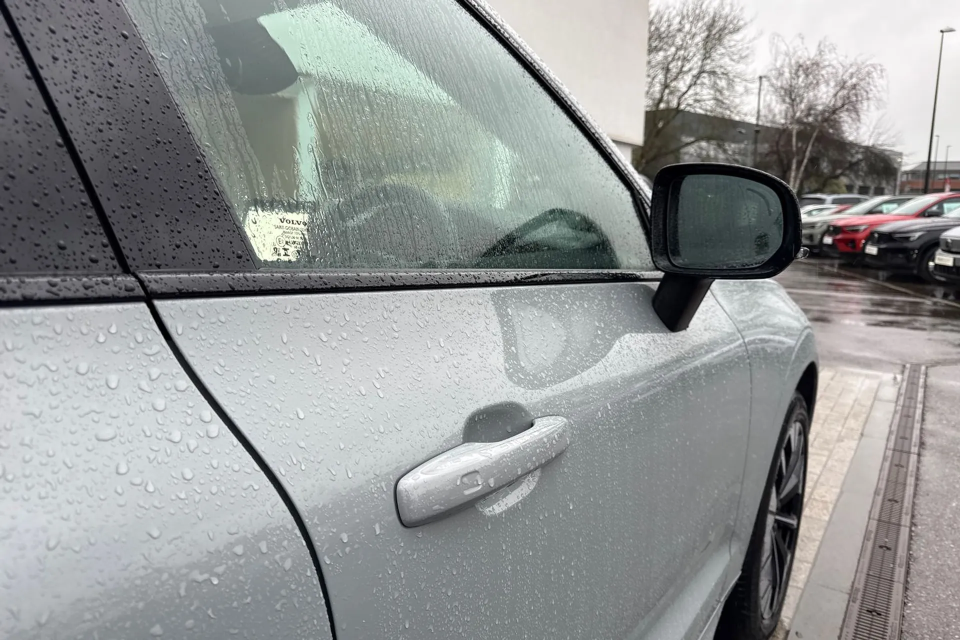 Volvo XC60 thumbnail image number 17