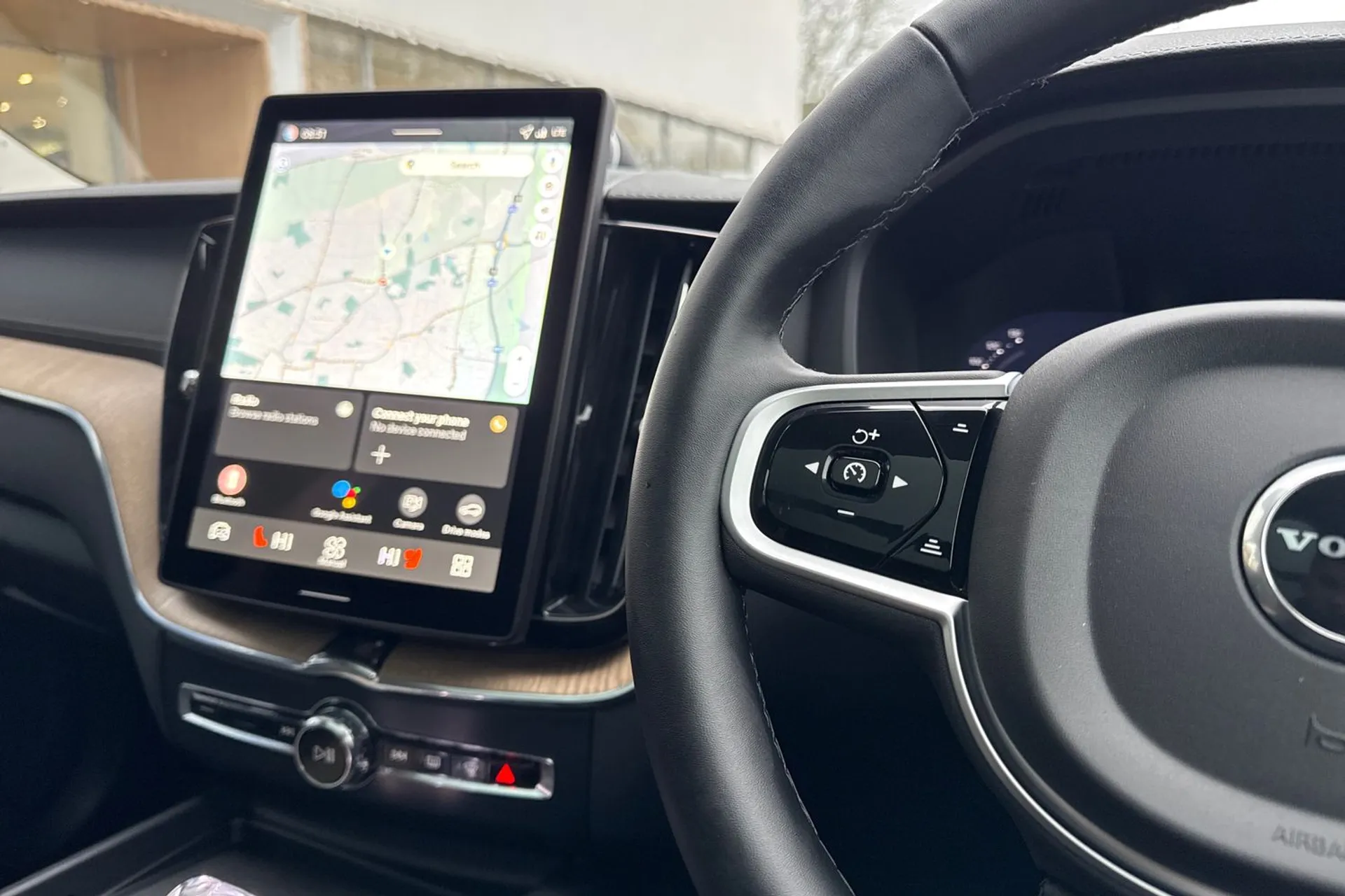 Volvo XC60 thumbnail image number 36