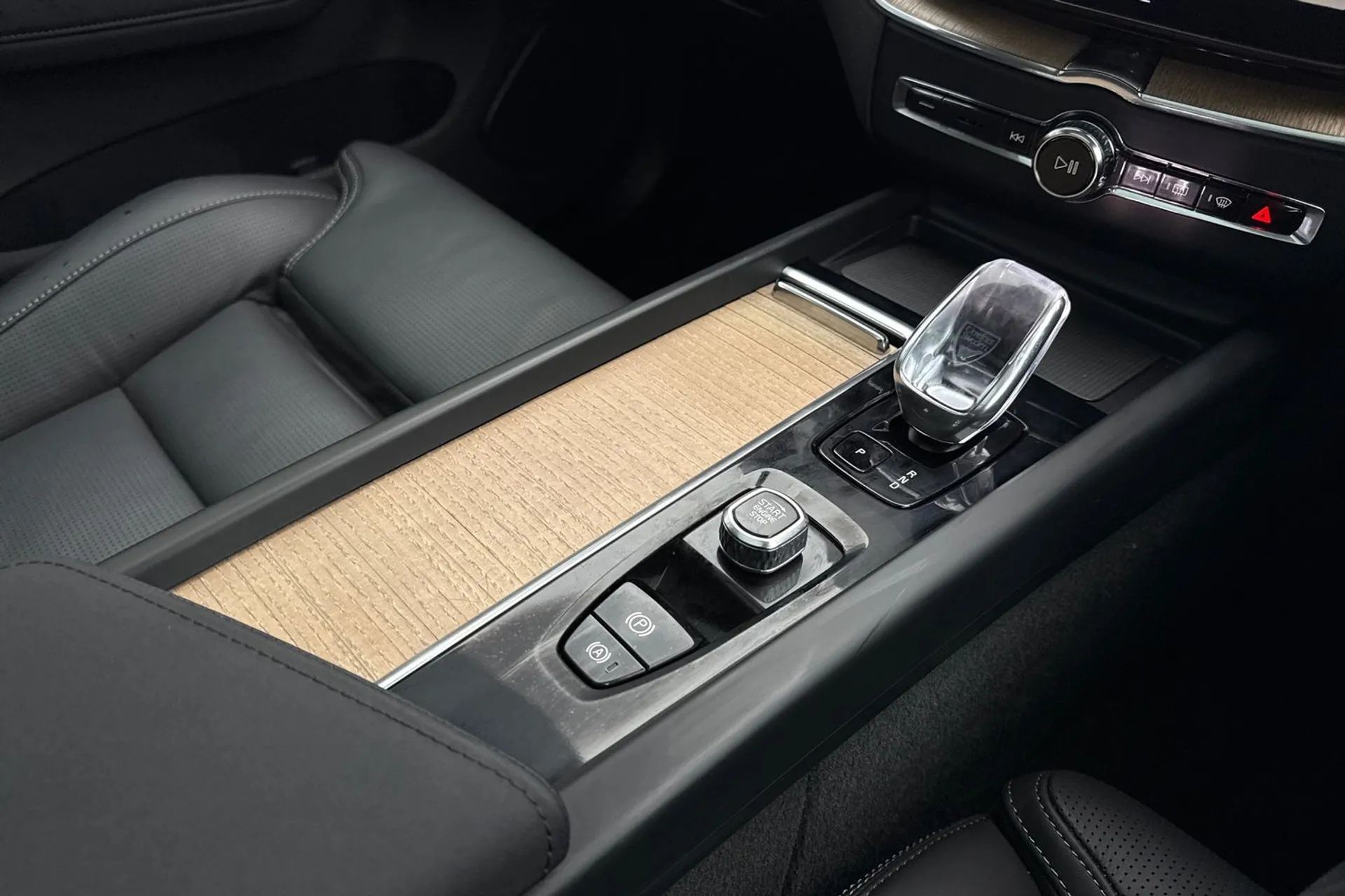 Volvo XC60 thumbnail image number 42