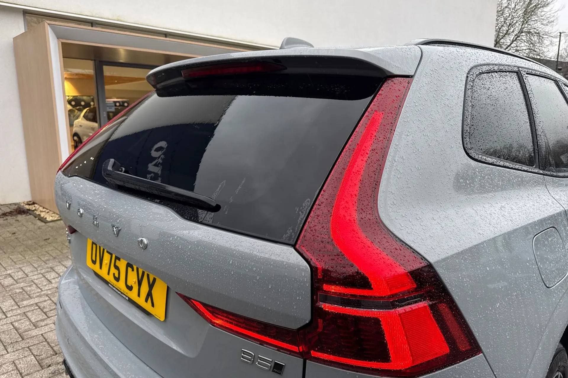 Volvo XC60 thumbnail image number 16