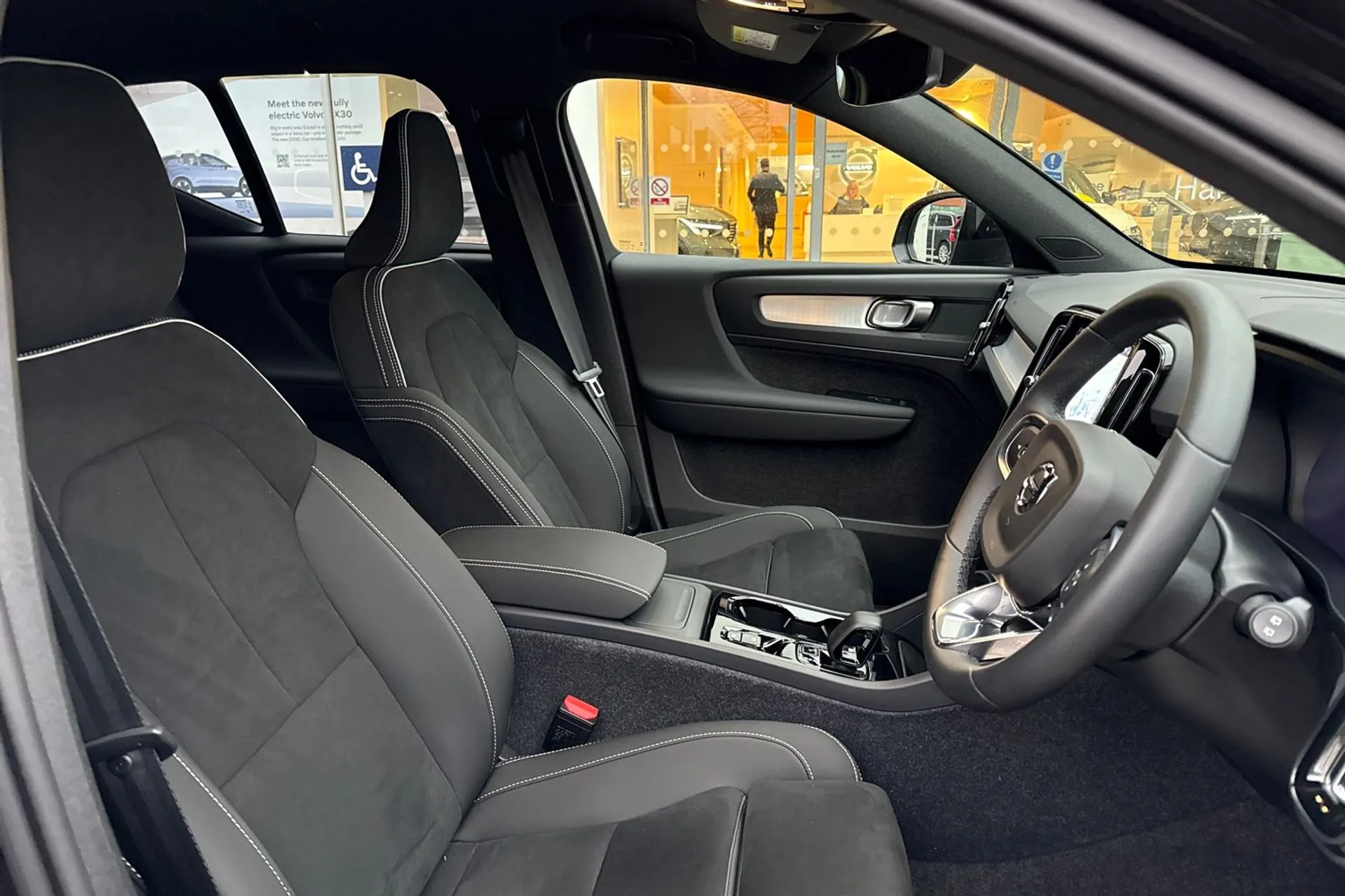 Volvo XC40 thumbnail image number 26