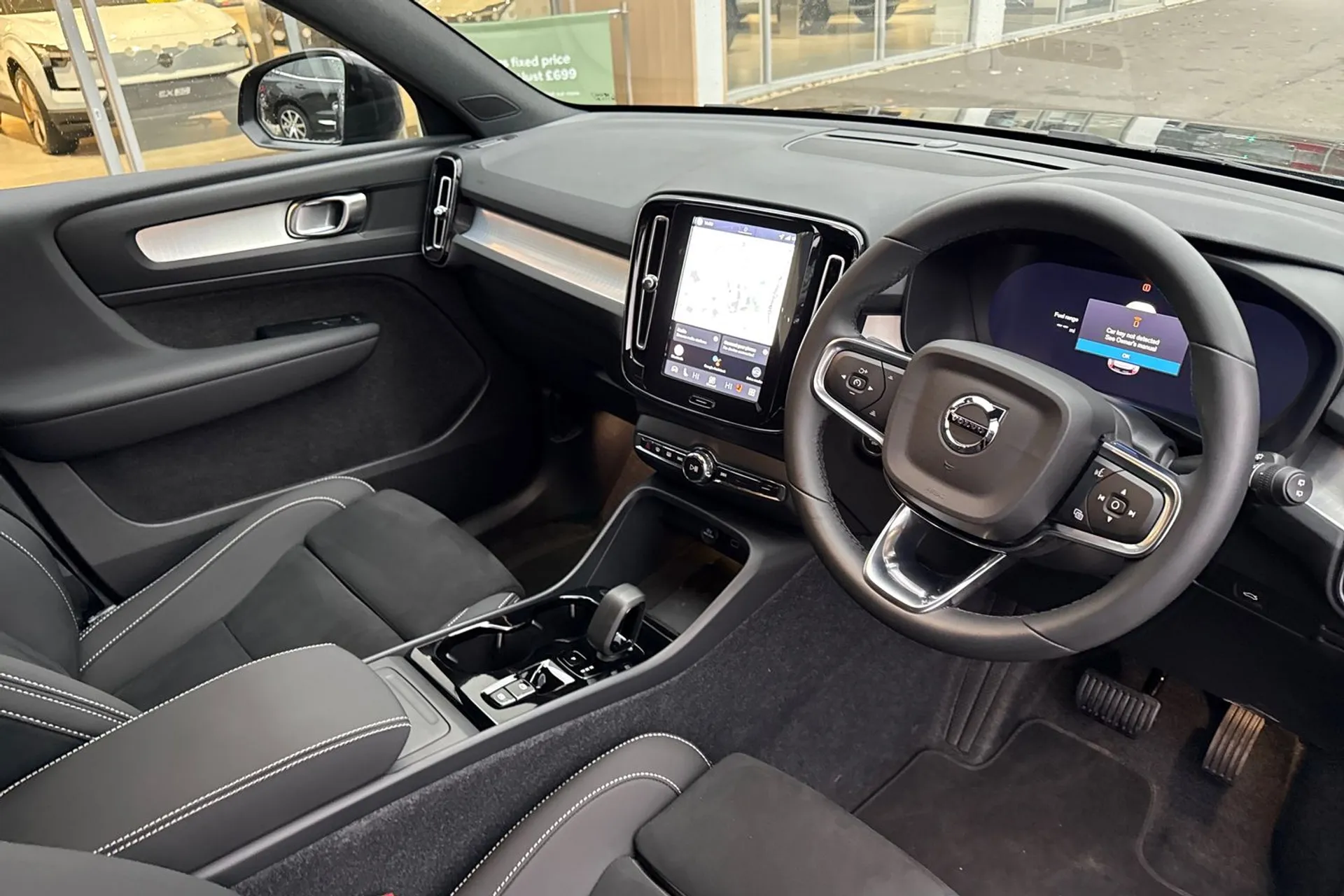 Volvo XC40 thumbnail image number 6