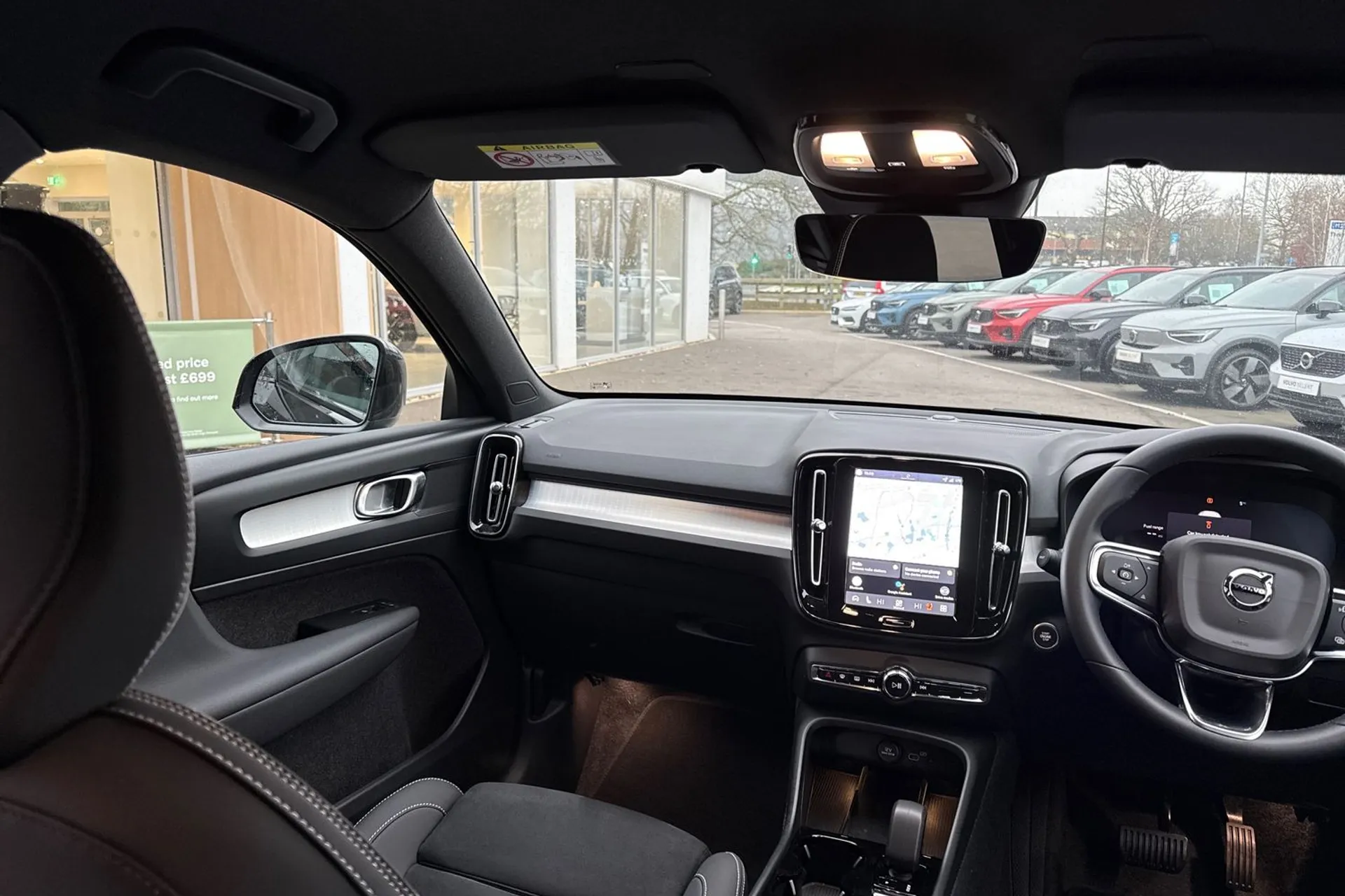 Volvo XC40 thumbnail image number 32