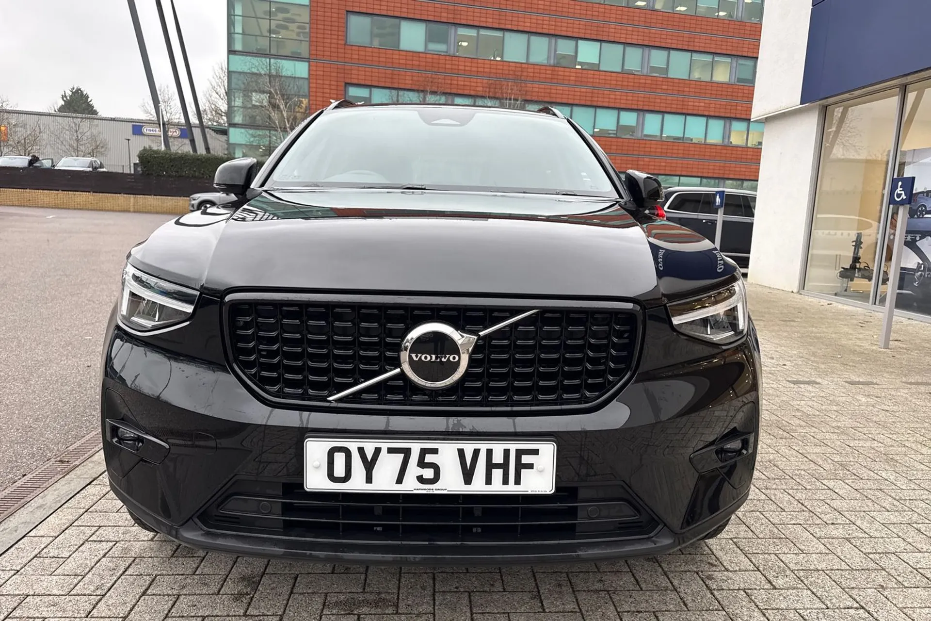 Volvo XC40 thumbnail image number 13