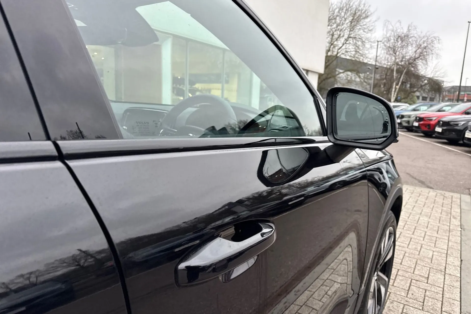 Volvo XC40 thumbnail image number 17