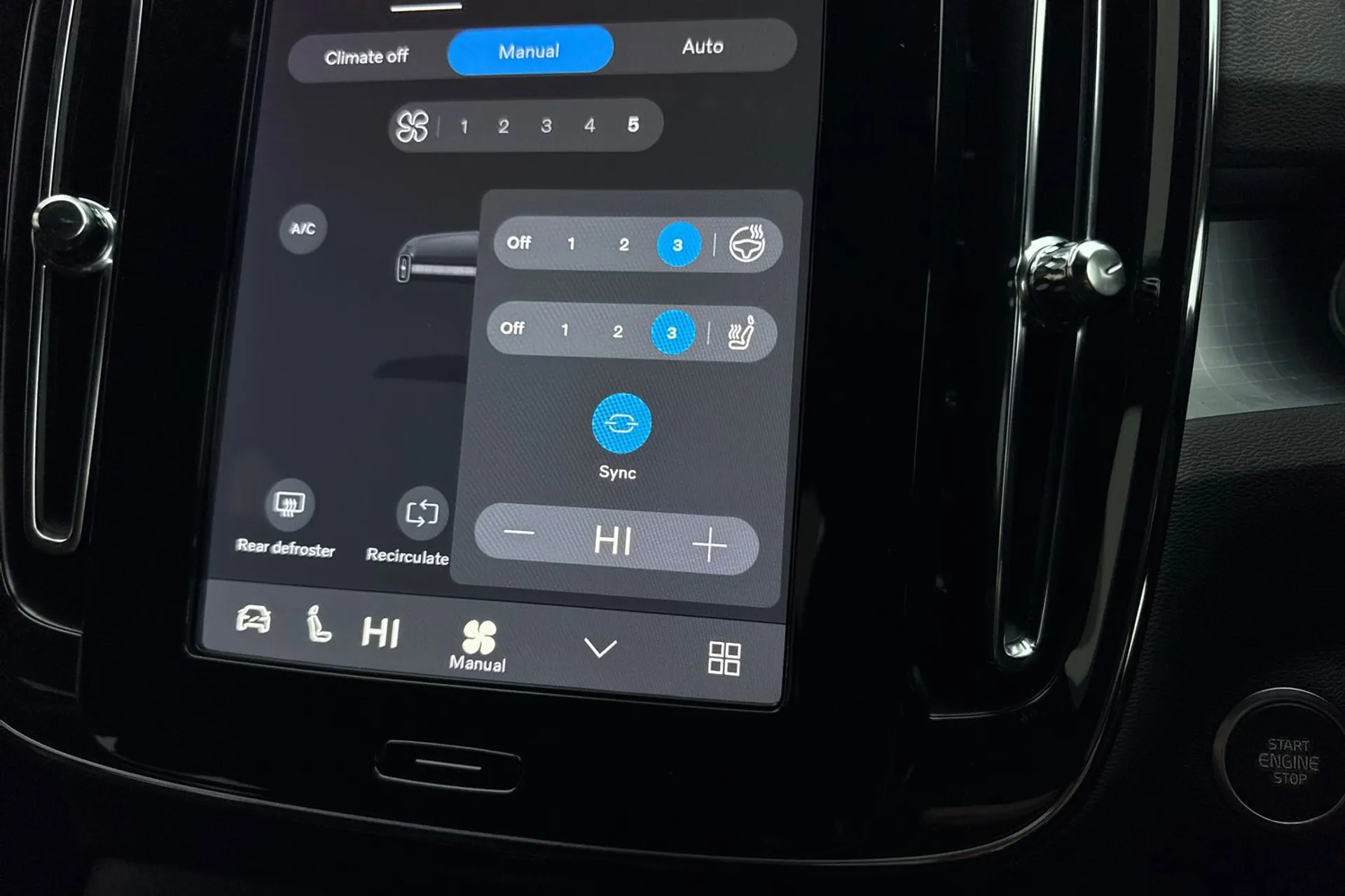 Volvo XC40 thumbnail image number 39