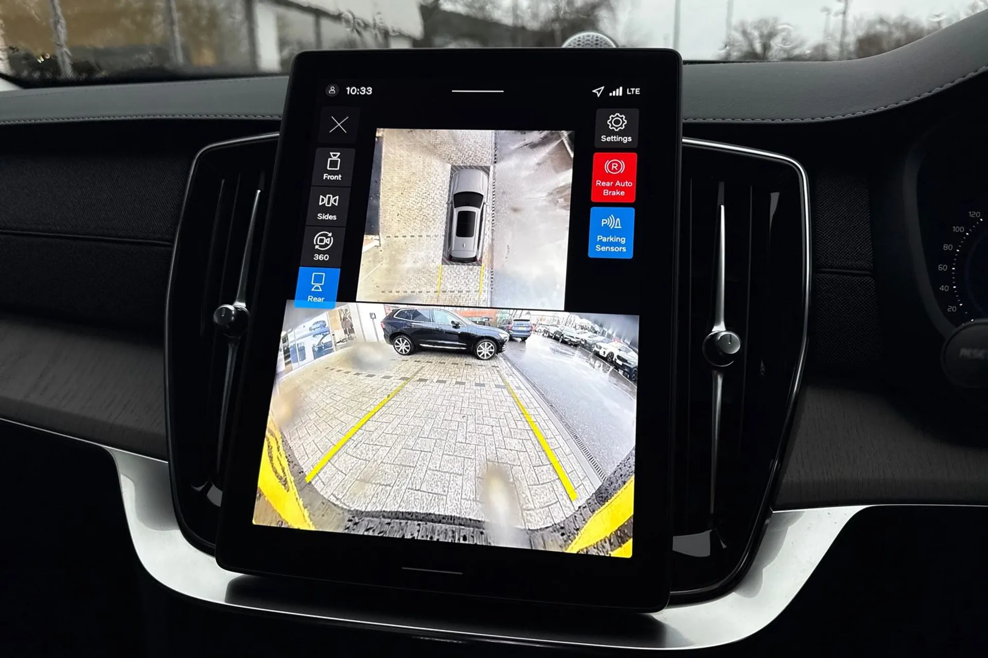 Volvo XC90 thumbnail image number 4