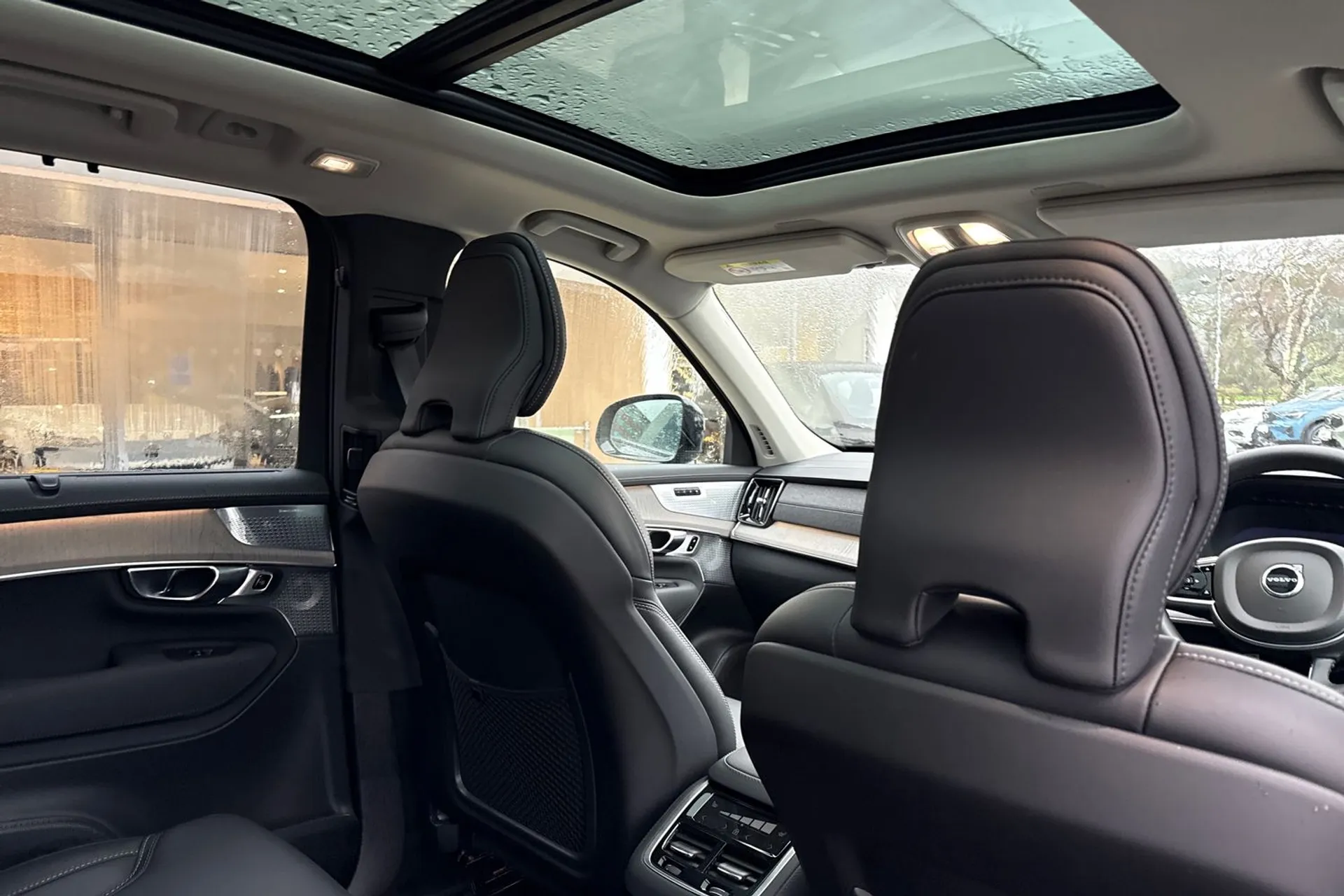 Volvo XC90 thumbnail image number 25