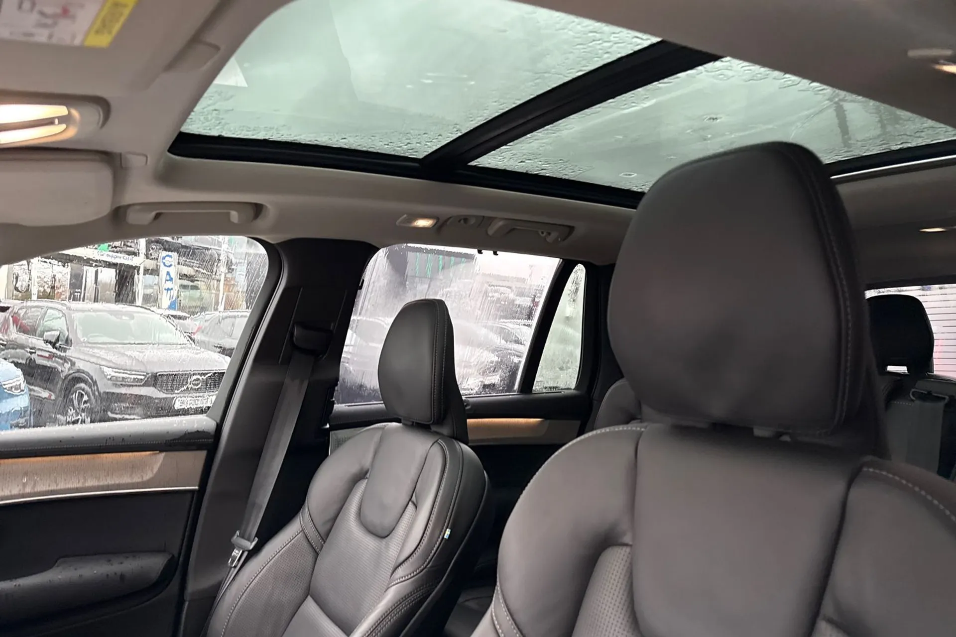 Volvo XC90 thumbnail image number 30