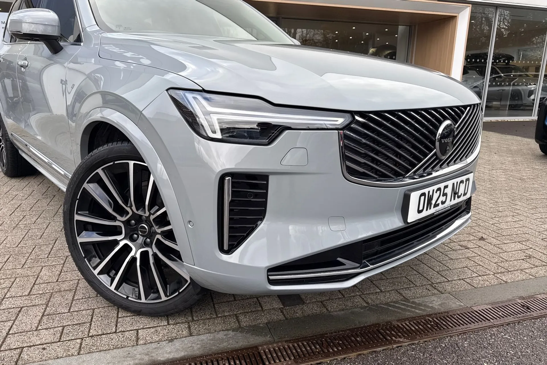 Volvo XC90 thumbnail image number 9