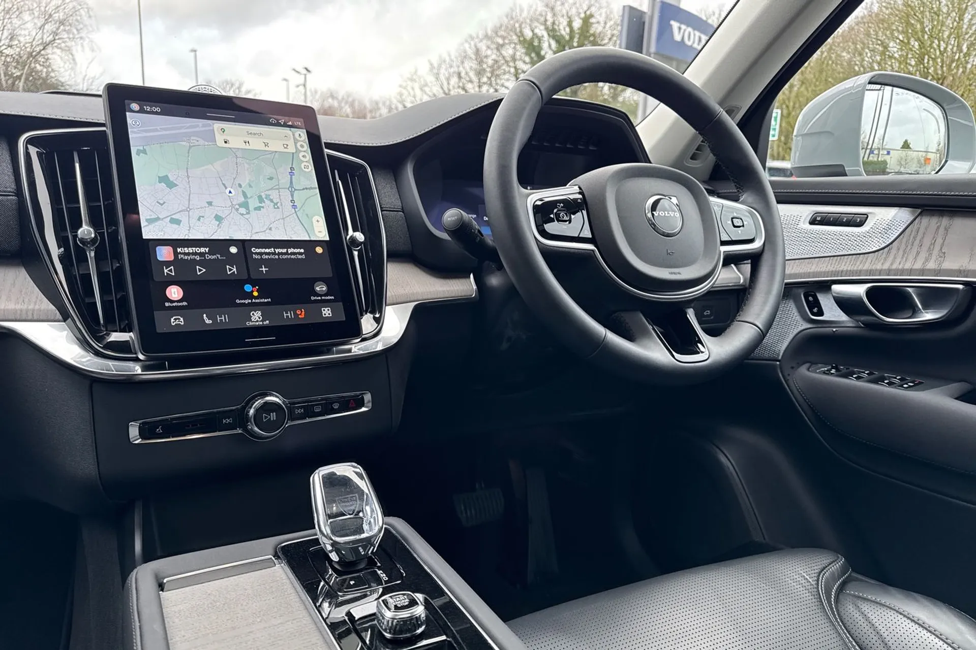 Volvo XC90 thumbnail image number 37