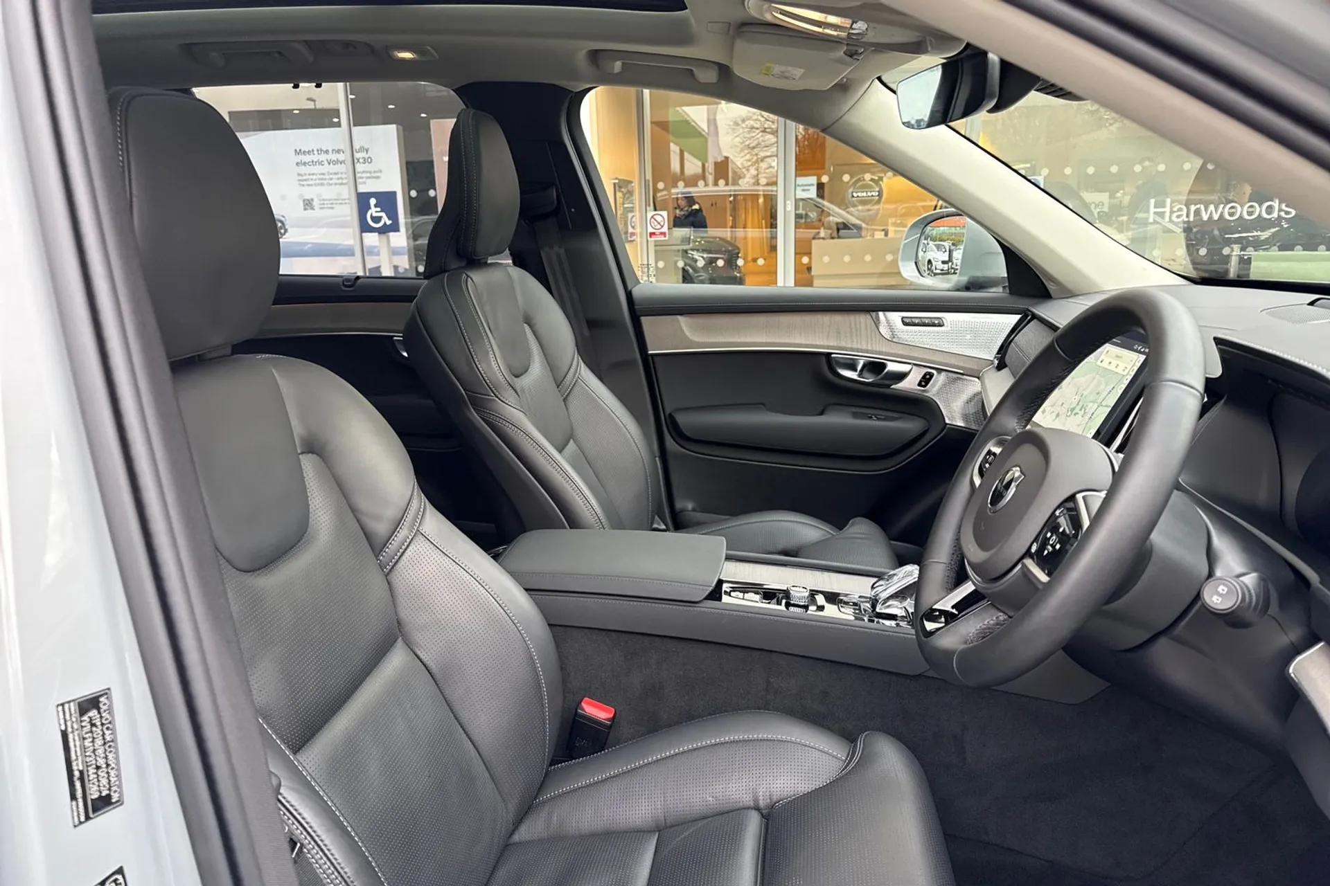 Volvo XC90 thumbnail image number 28