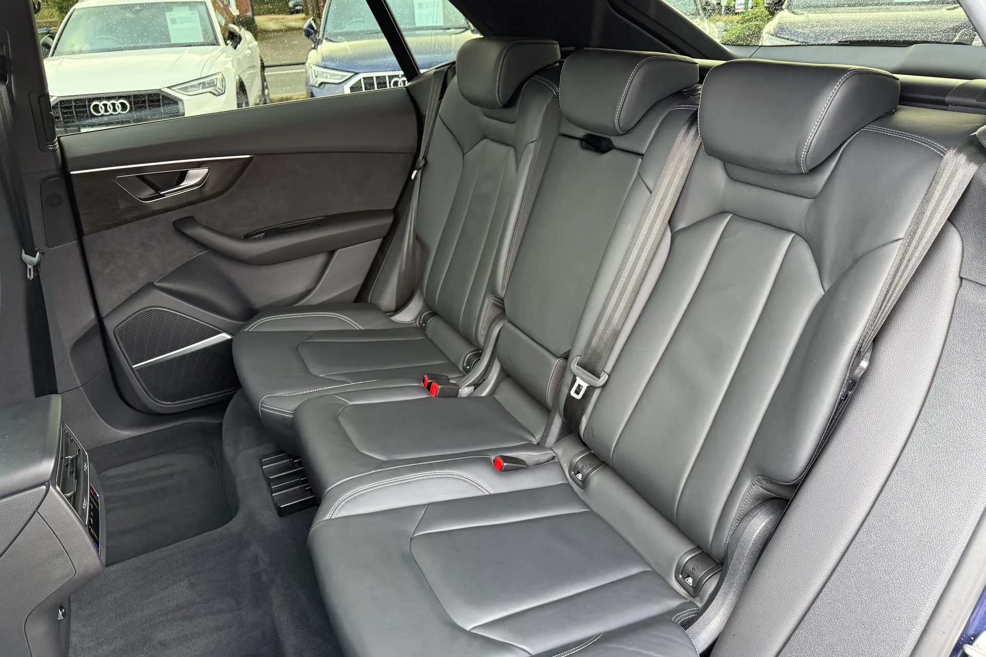 Audi Q8 thumbnail image number 47