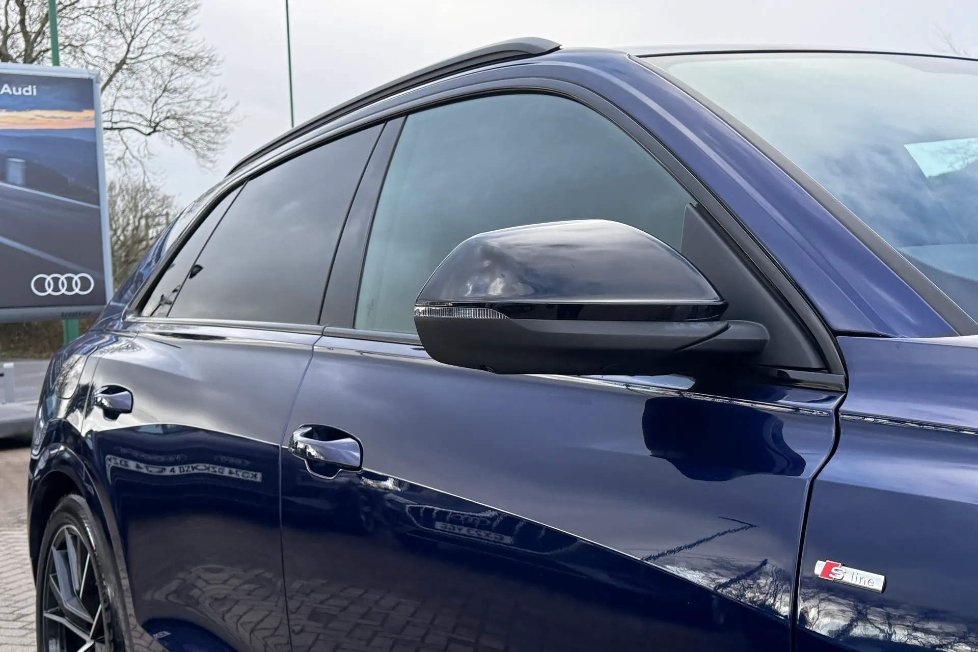 Audi Q8 thumbnail image number 56