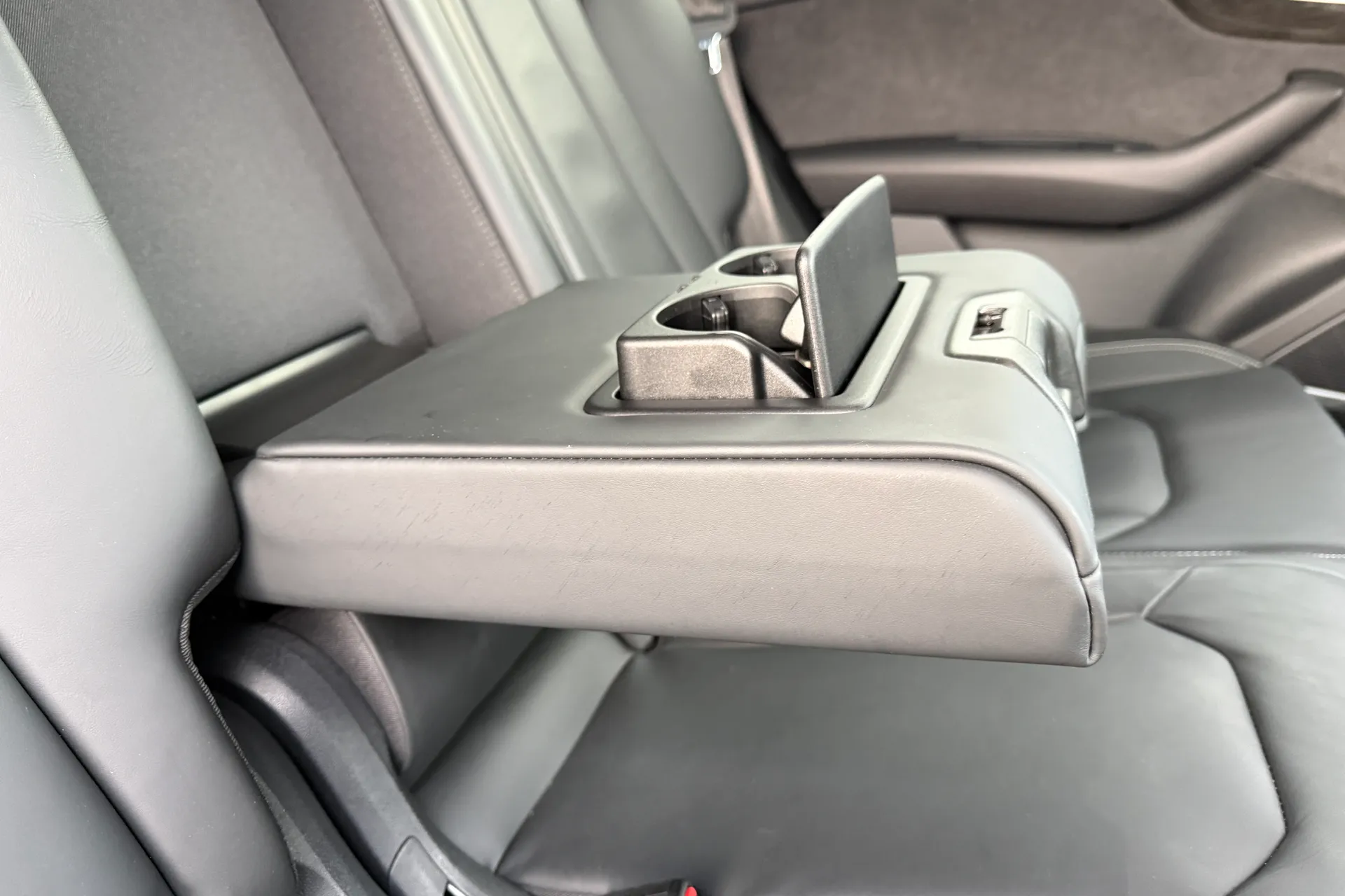 Audi Q8 thumbnail image number 50