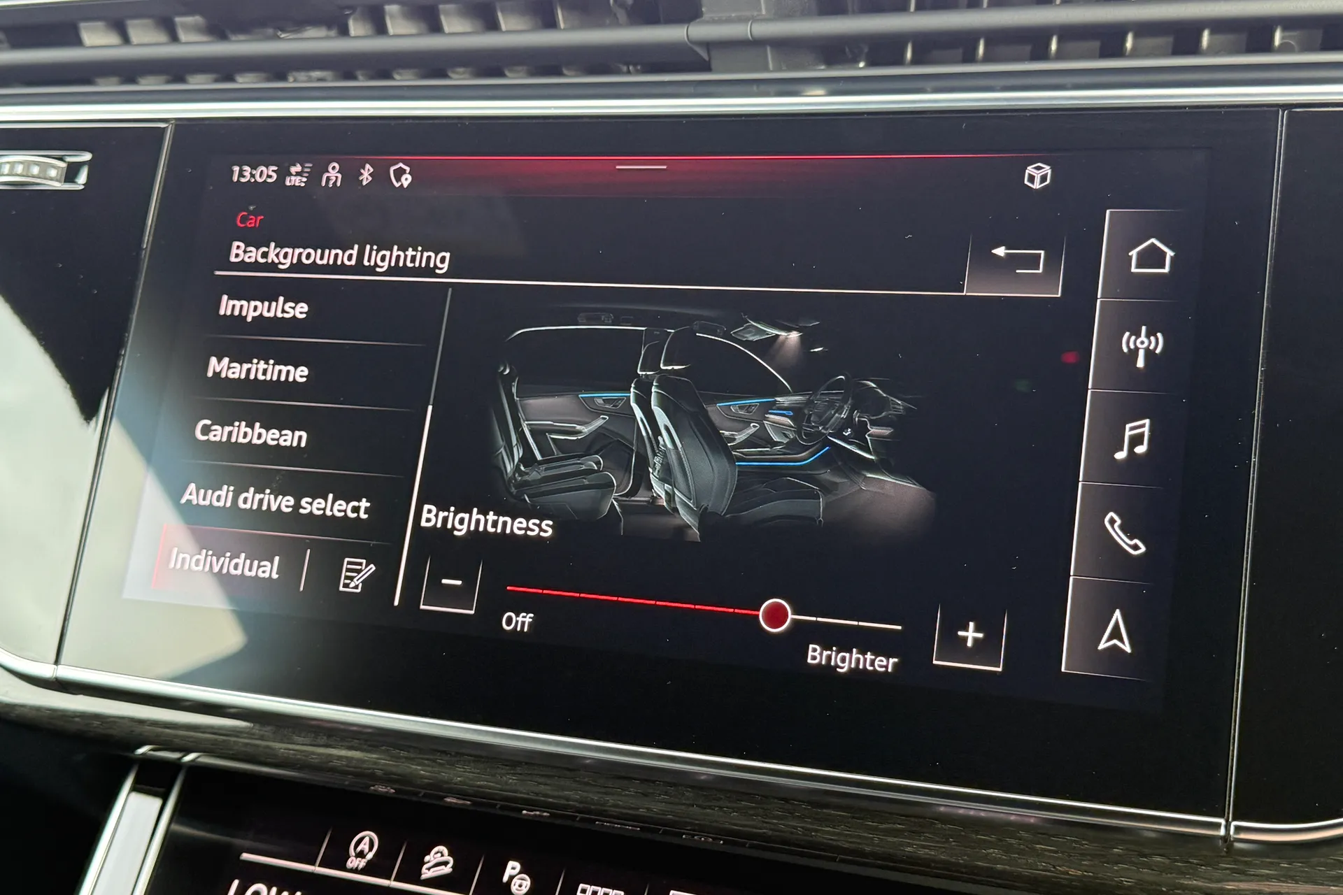 Audi Q8 thumbnail image number 13