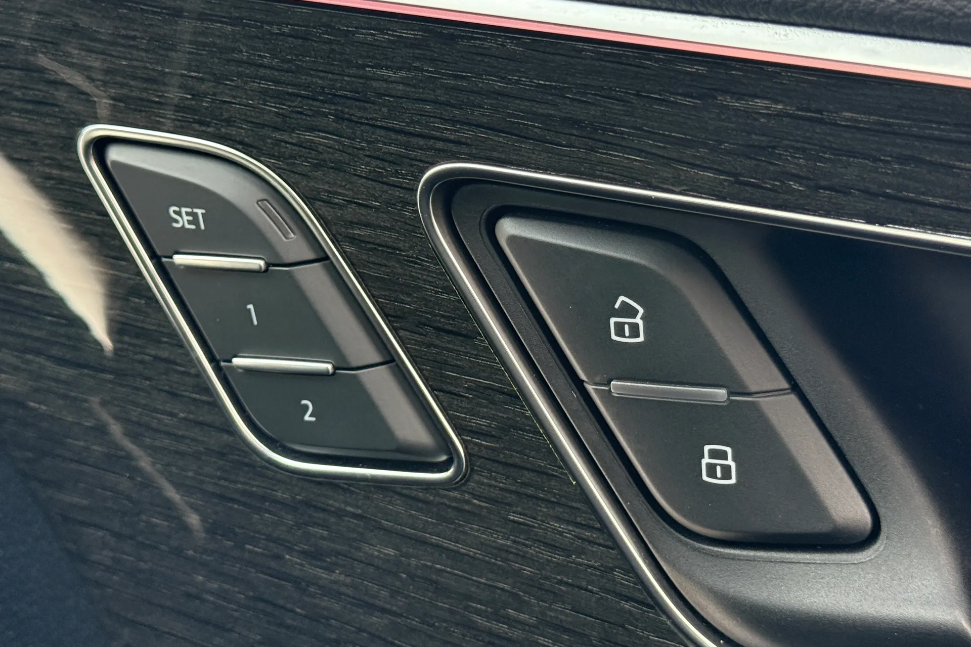 Audi Q8 thumbnail image number 19